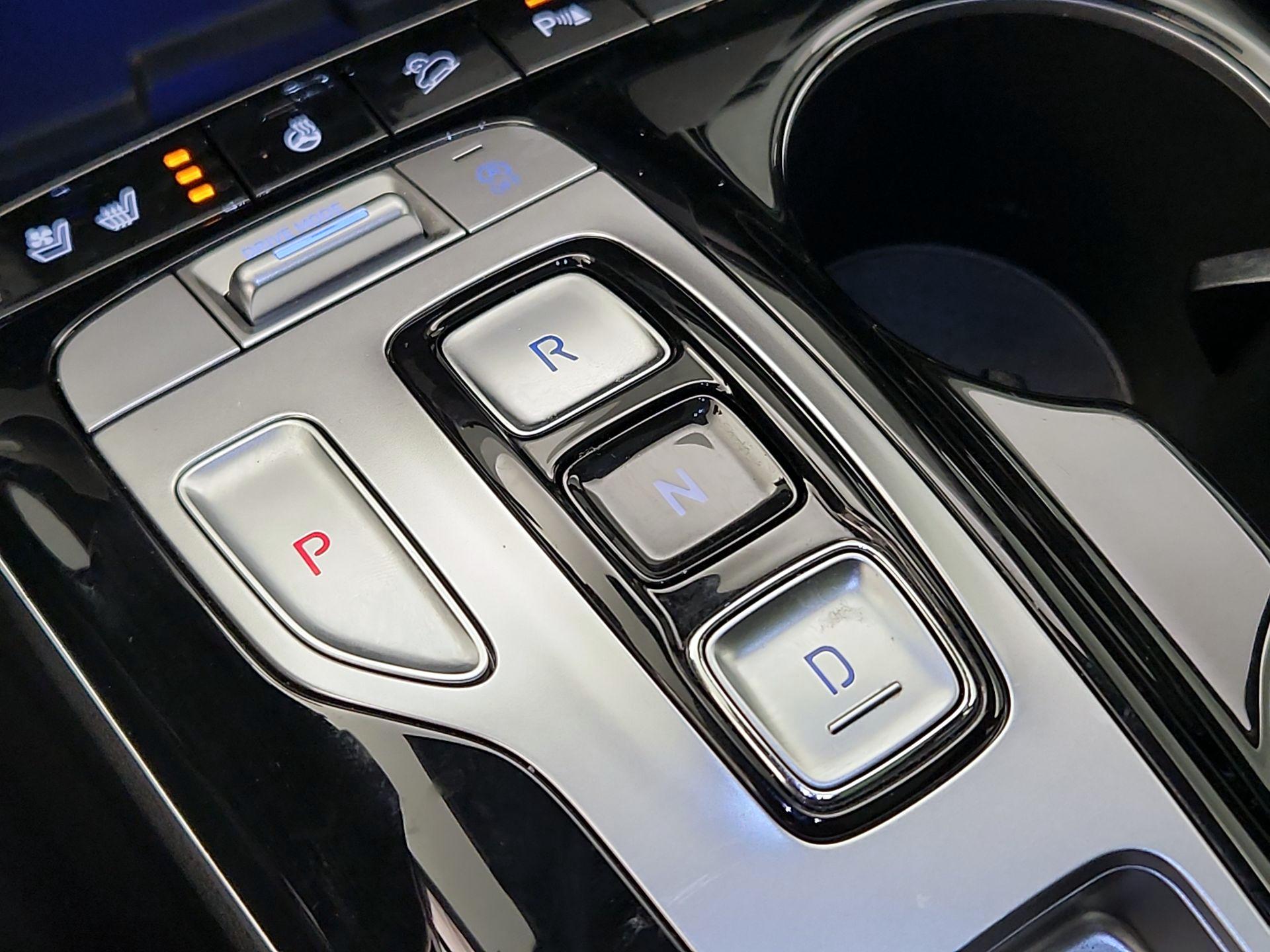 Thumbnail: 2023 Hyundai Tucson - 18