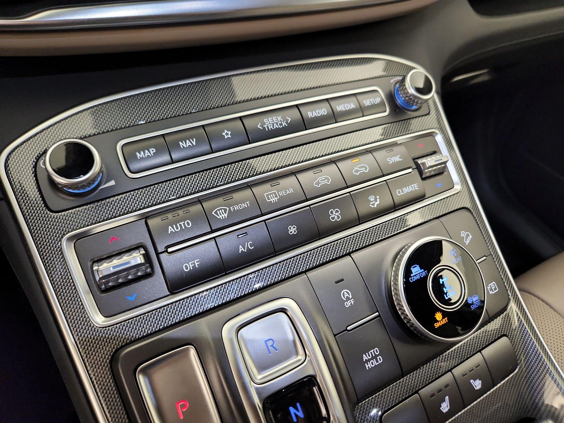 Thumbnail: 2023 Hyundai Santa Fe - 17