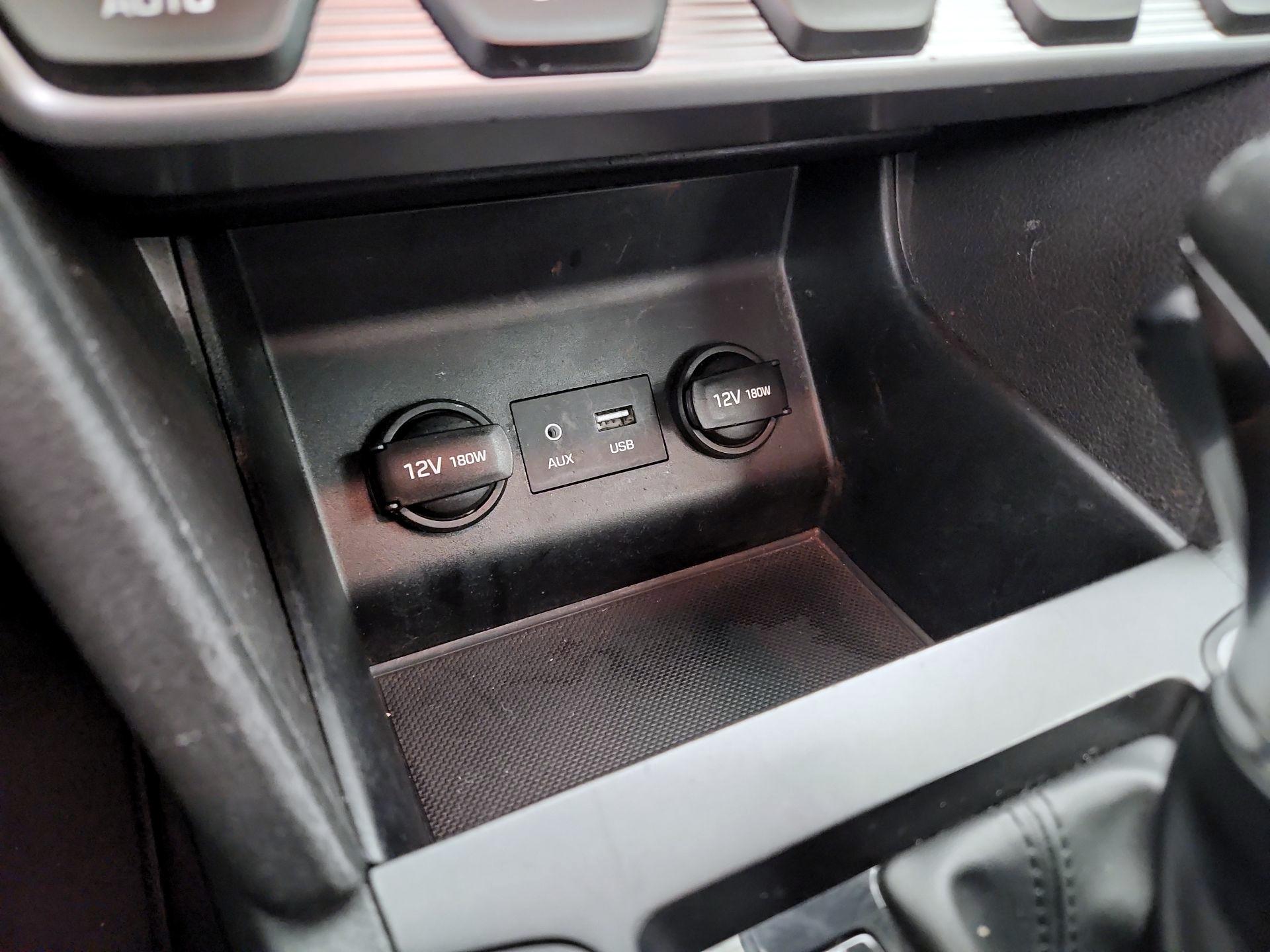 Thumbnail: 2019 Hyundai Elantra - 18