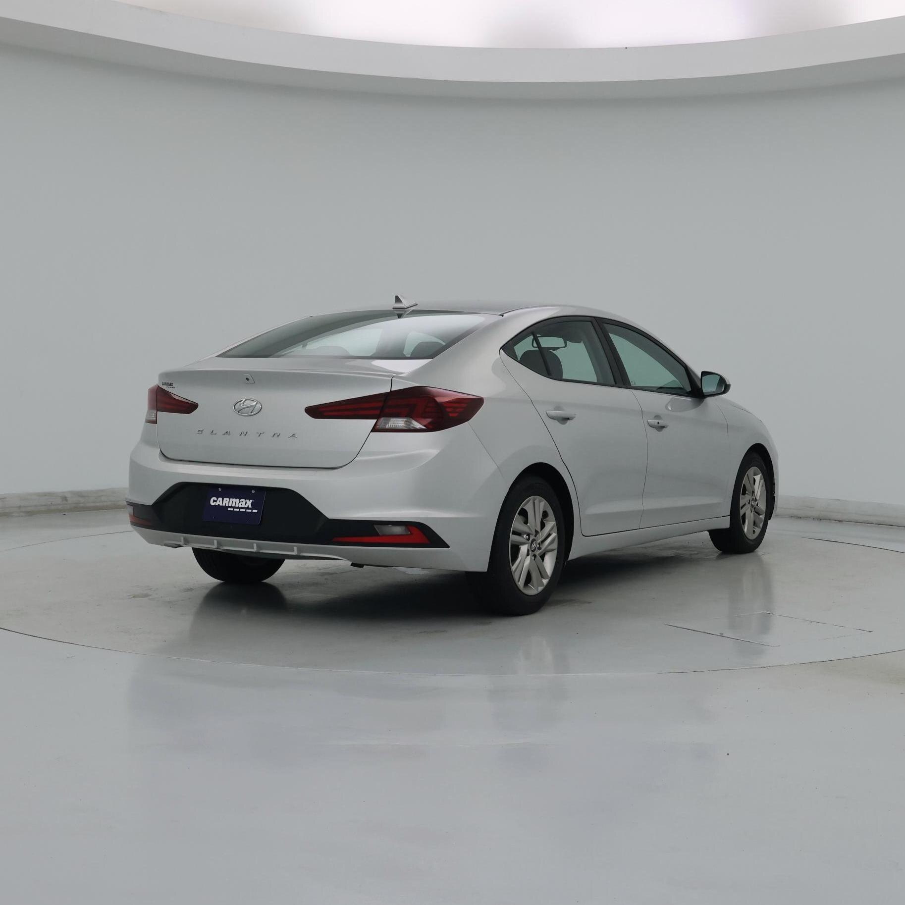 Thumbnail: 2019 Hyundai Elantra - 8