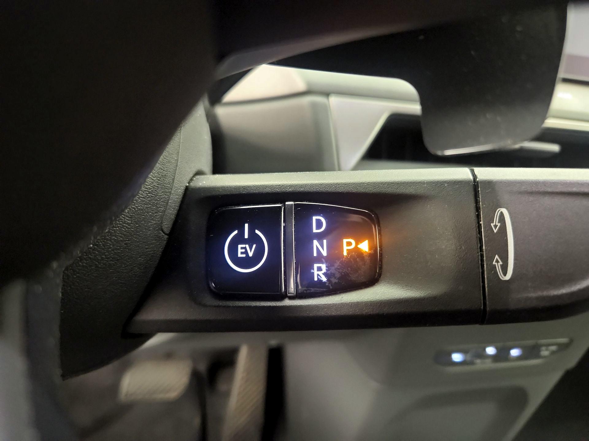 Thumbnail: 2024 Kia EV9 - 18