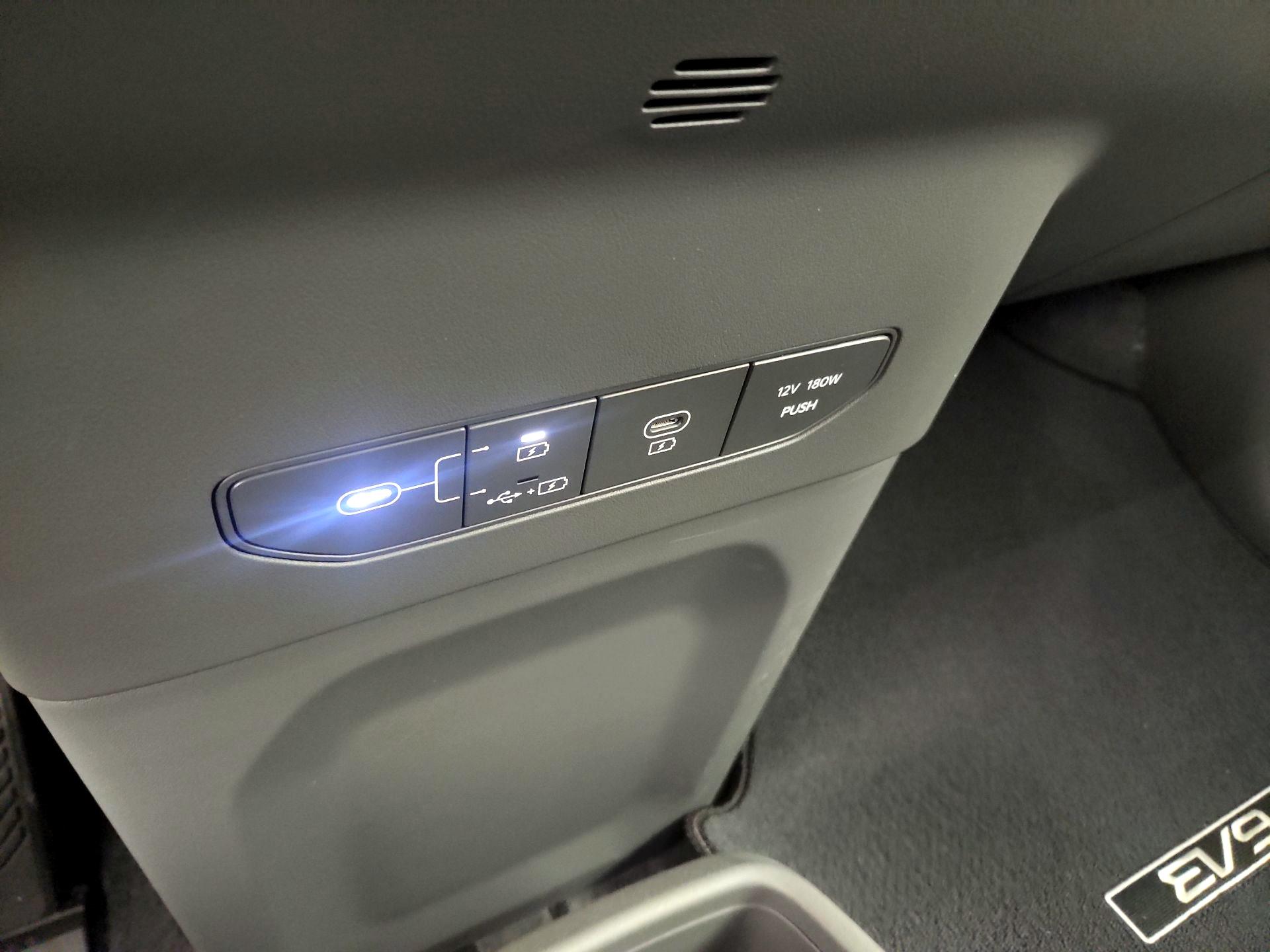 Thumbnail: 2024 Kia EV9 - 19