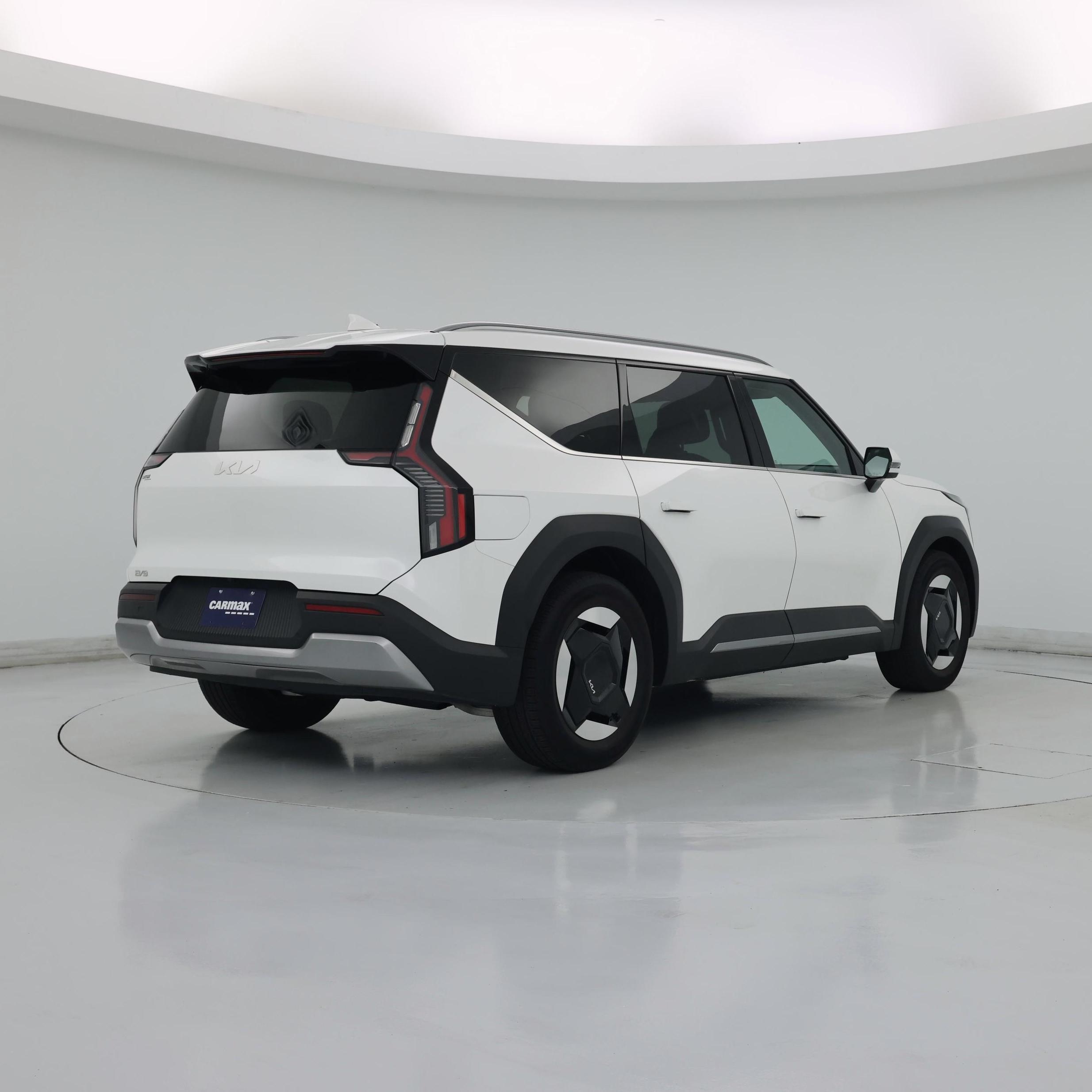 Thumbnail: 2024 Kia EV9 - 8