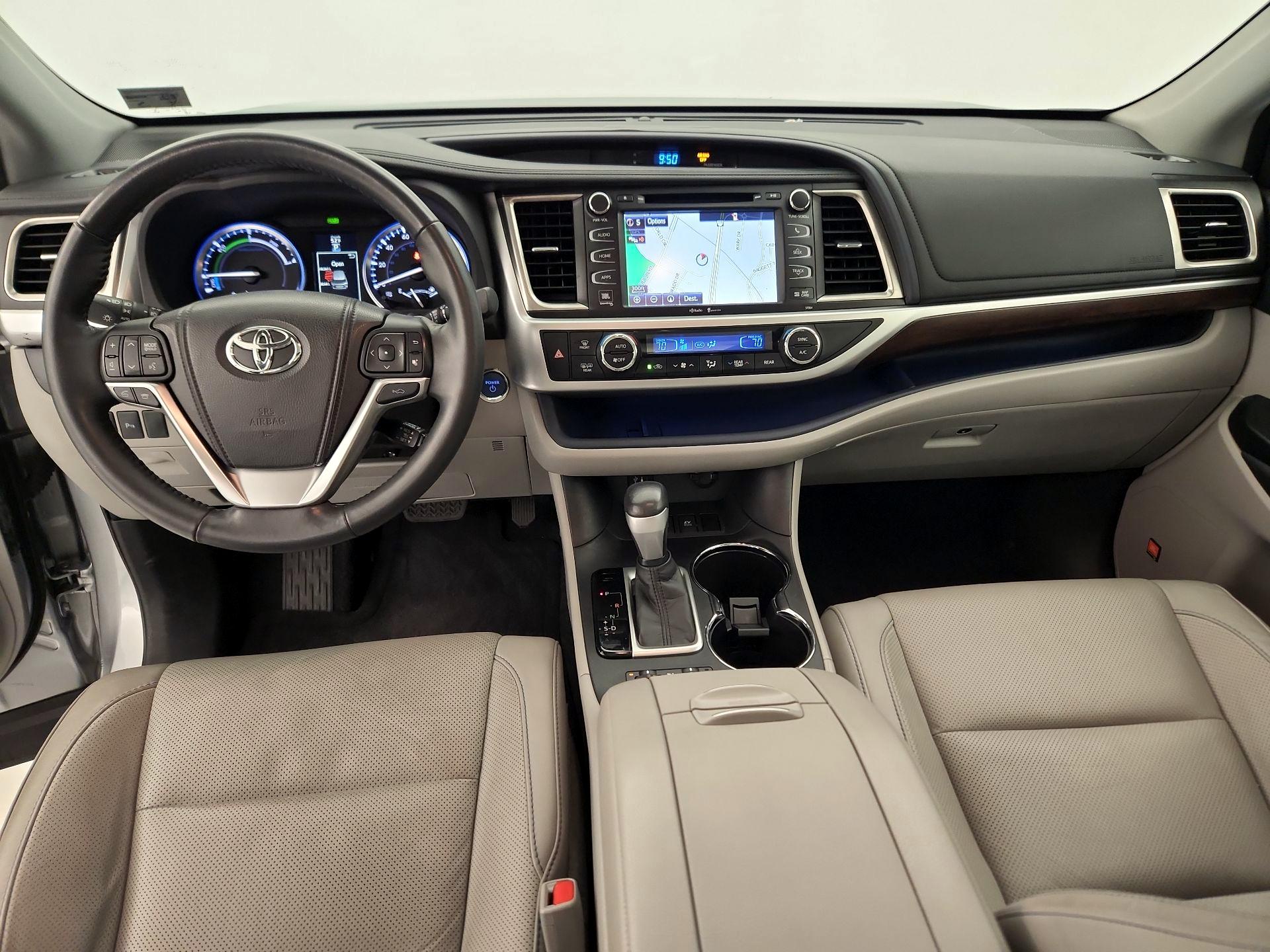 Thumbnail: 2015 Toyota Highlander - 9