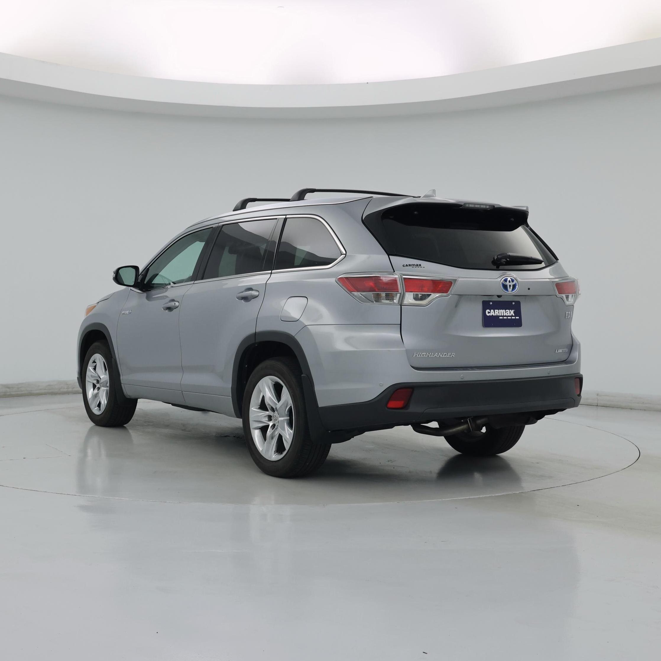Thumbnail: 2015 Toyota Highlander - 2