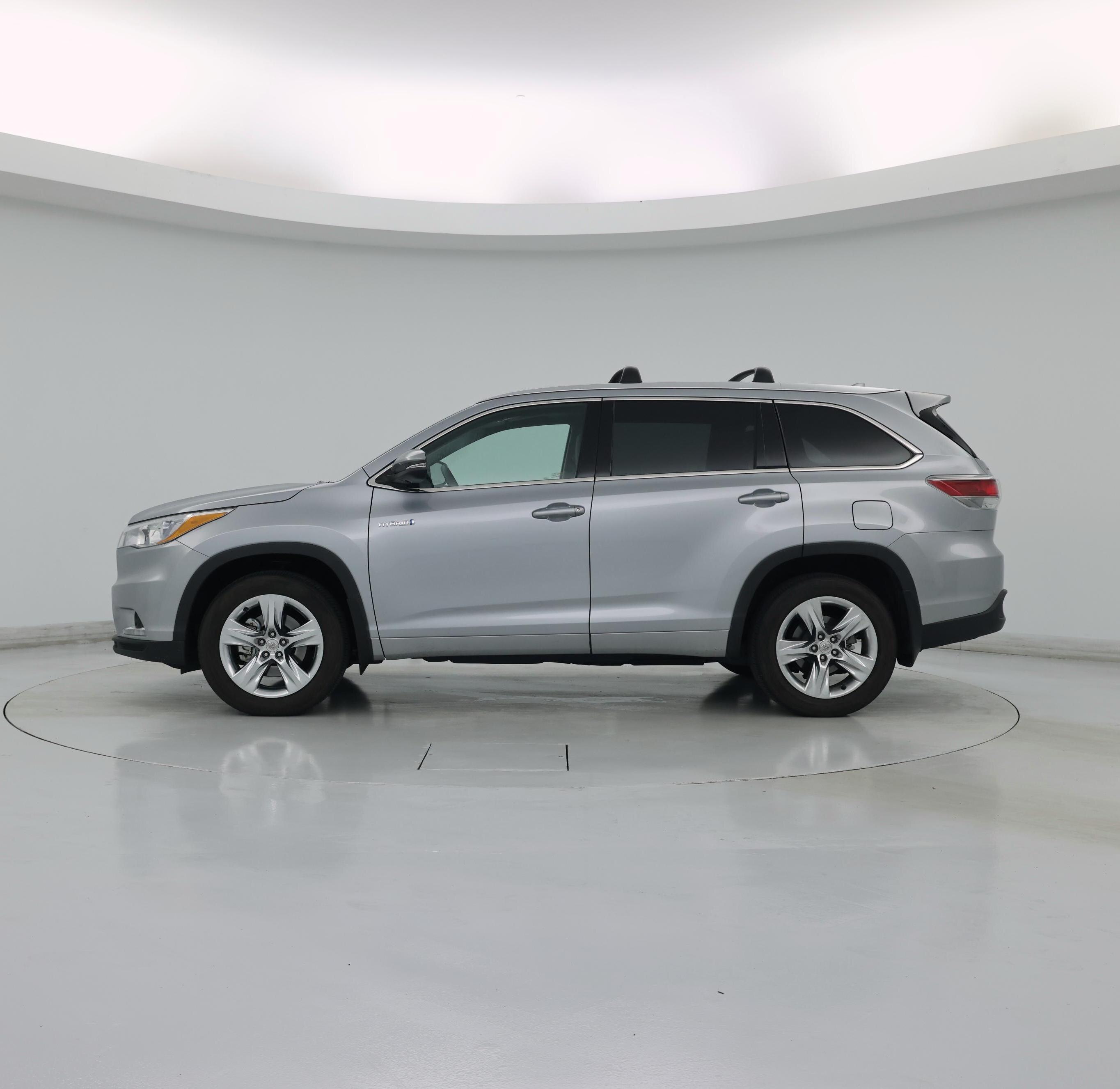 Thumbnail: 2015 Toyota Highlander - 3