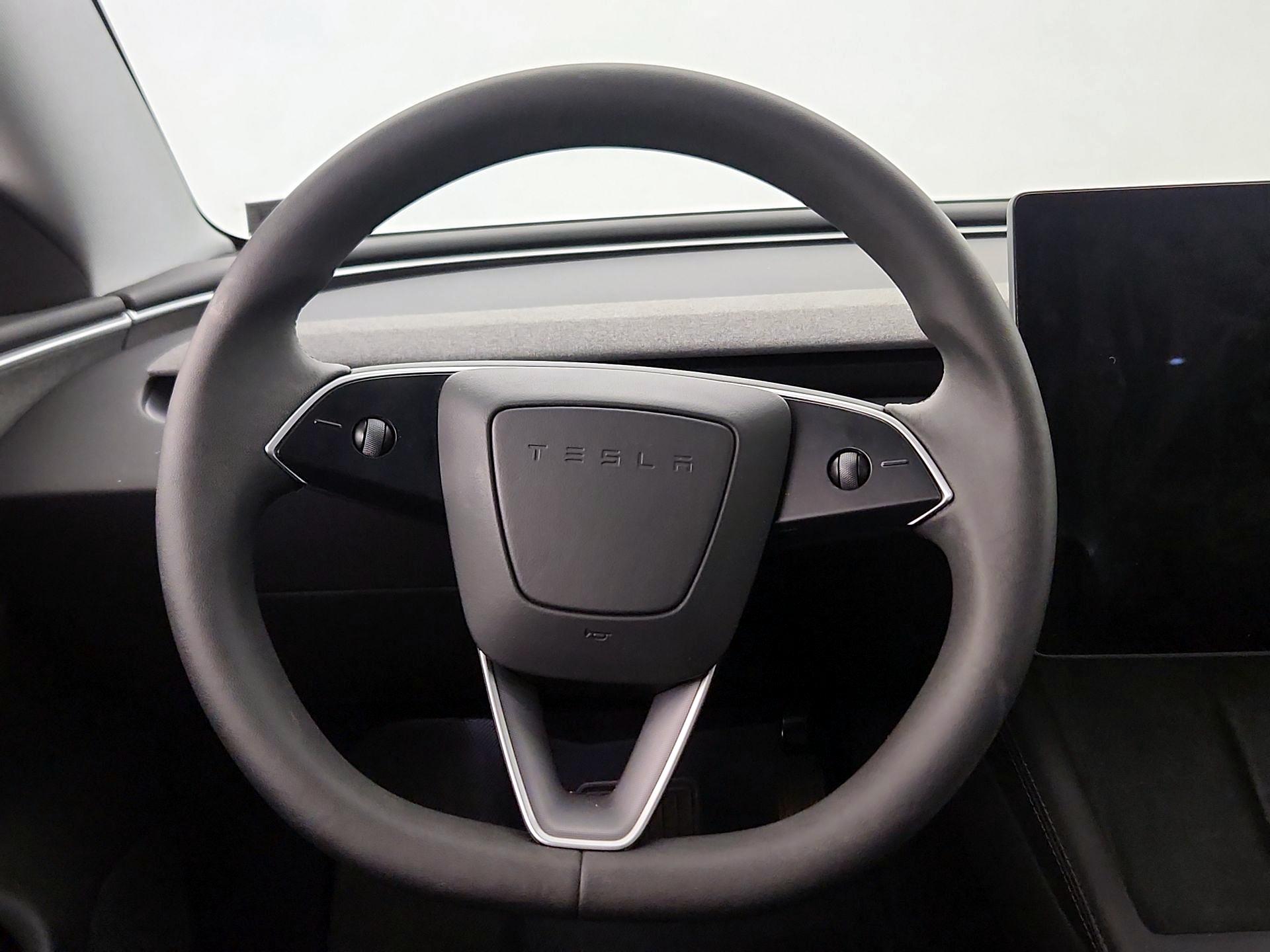 Thumbnail: 2024 Tesla Model 3 - 10