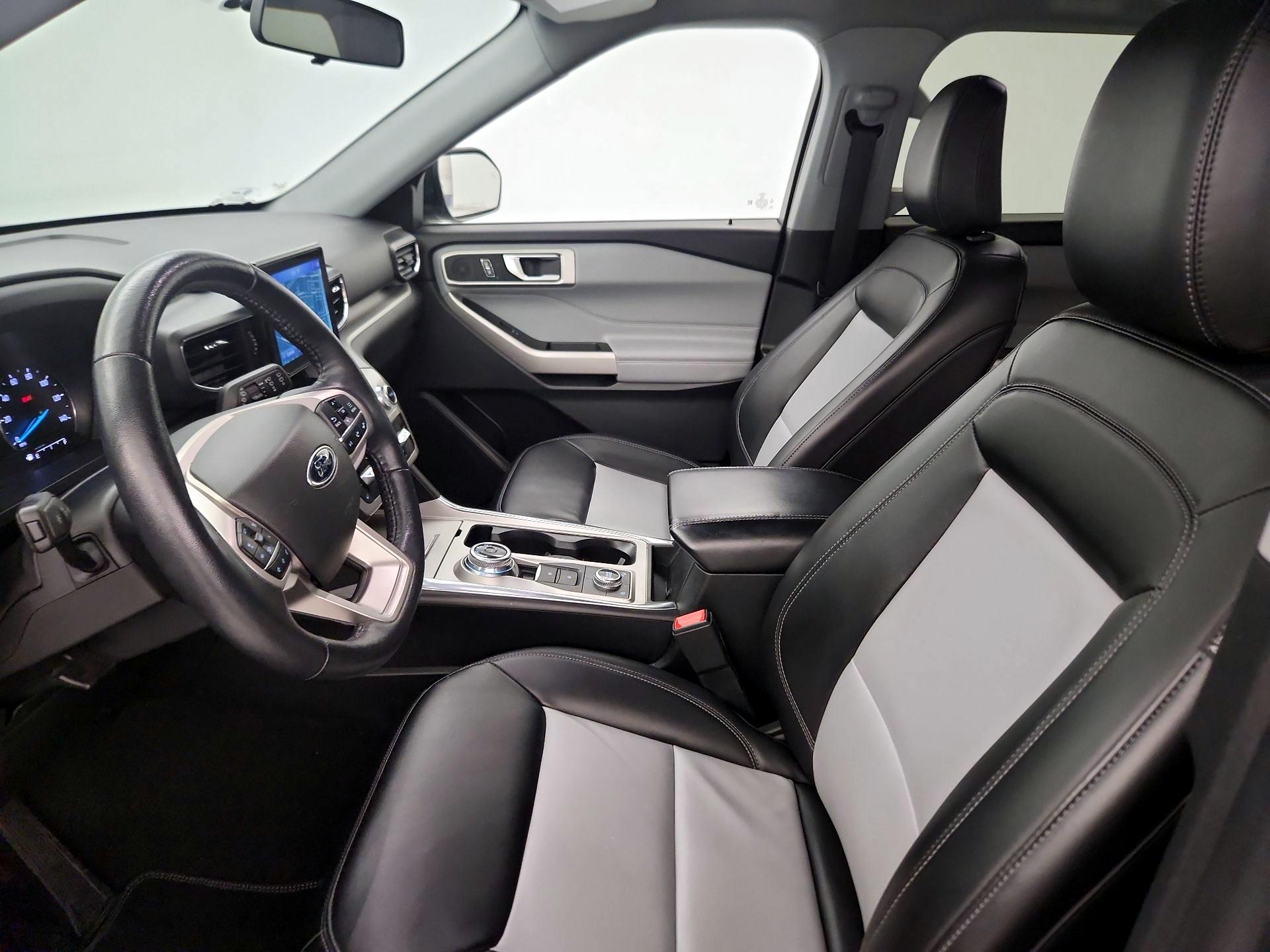 Thumbnail: 2022 Ford Explorer - 11