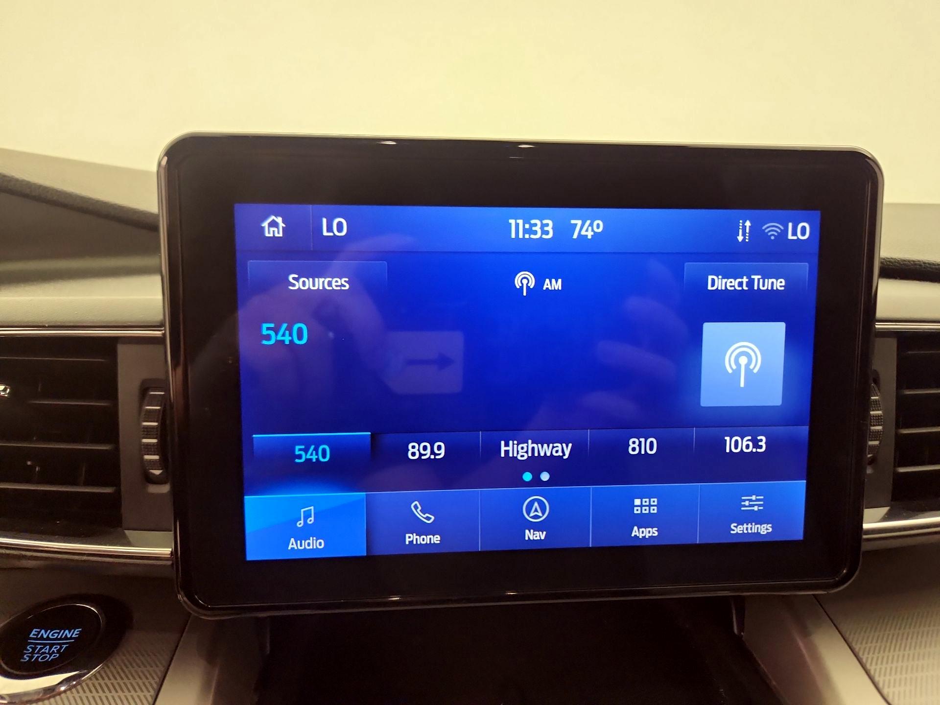 Thumbnail: 2022 Ford Explorer - 16