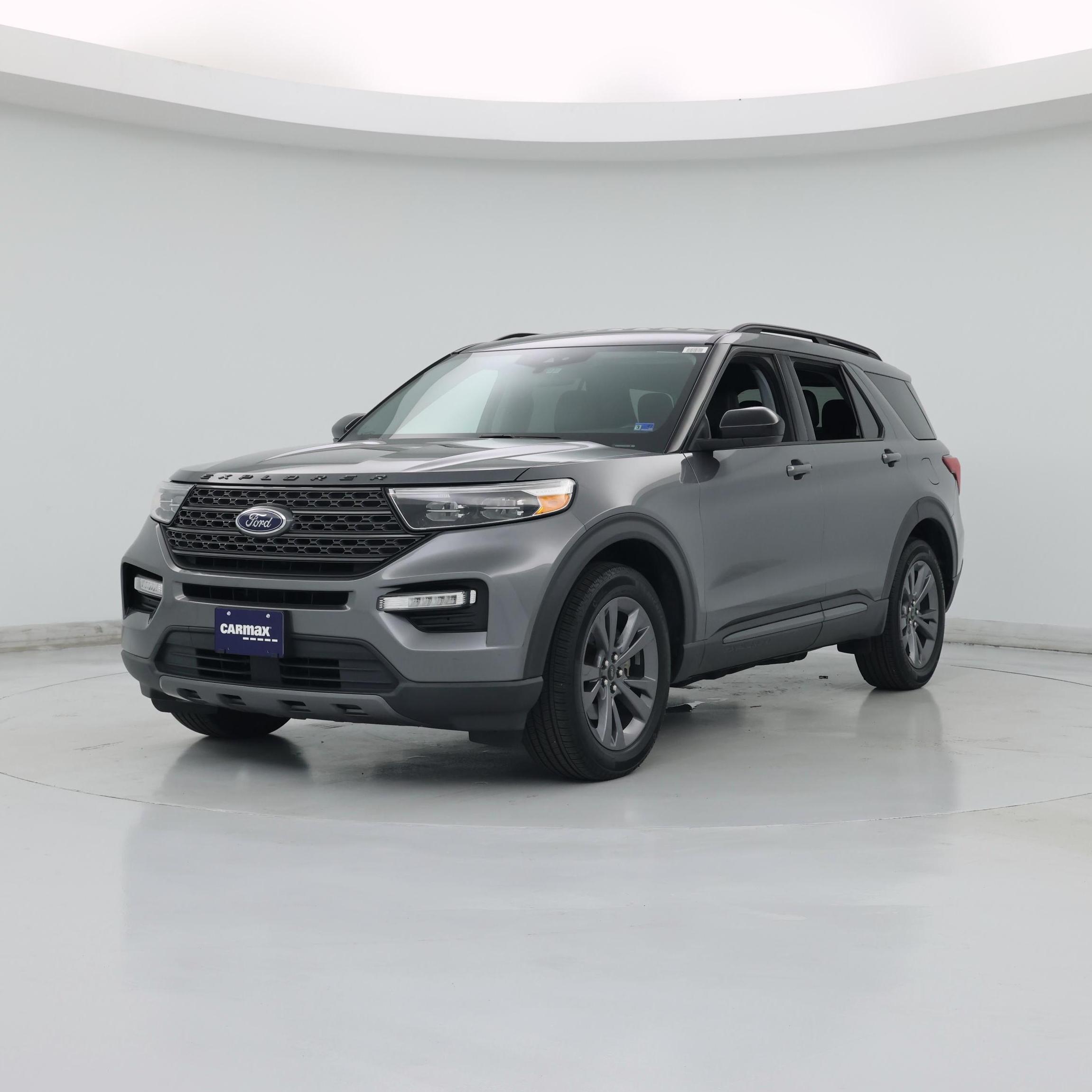 Thumbnail: 2022 Ford Explorer - 4