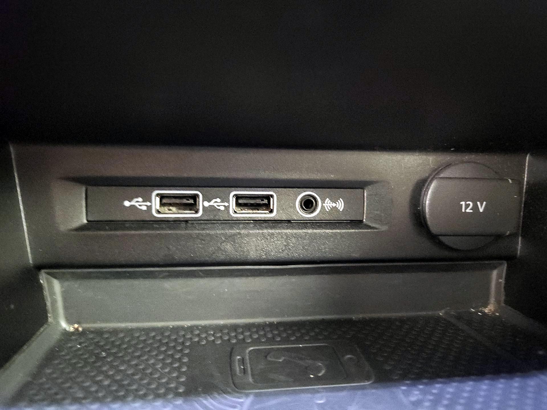 Thumbnail: 2020 Volkswagen Tiguan - 19