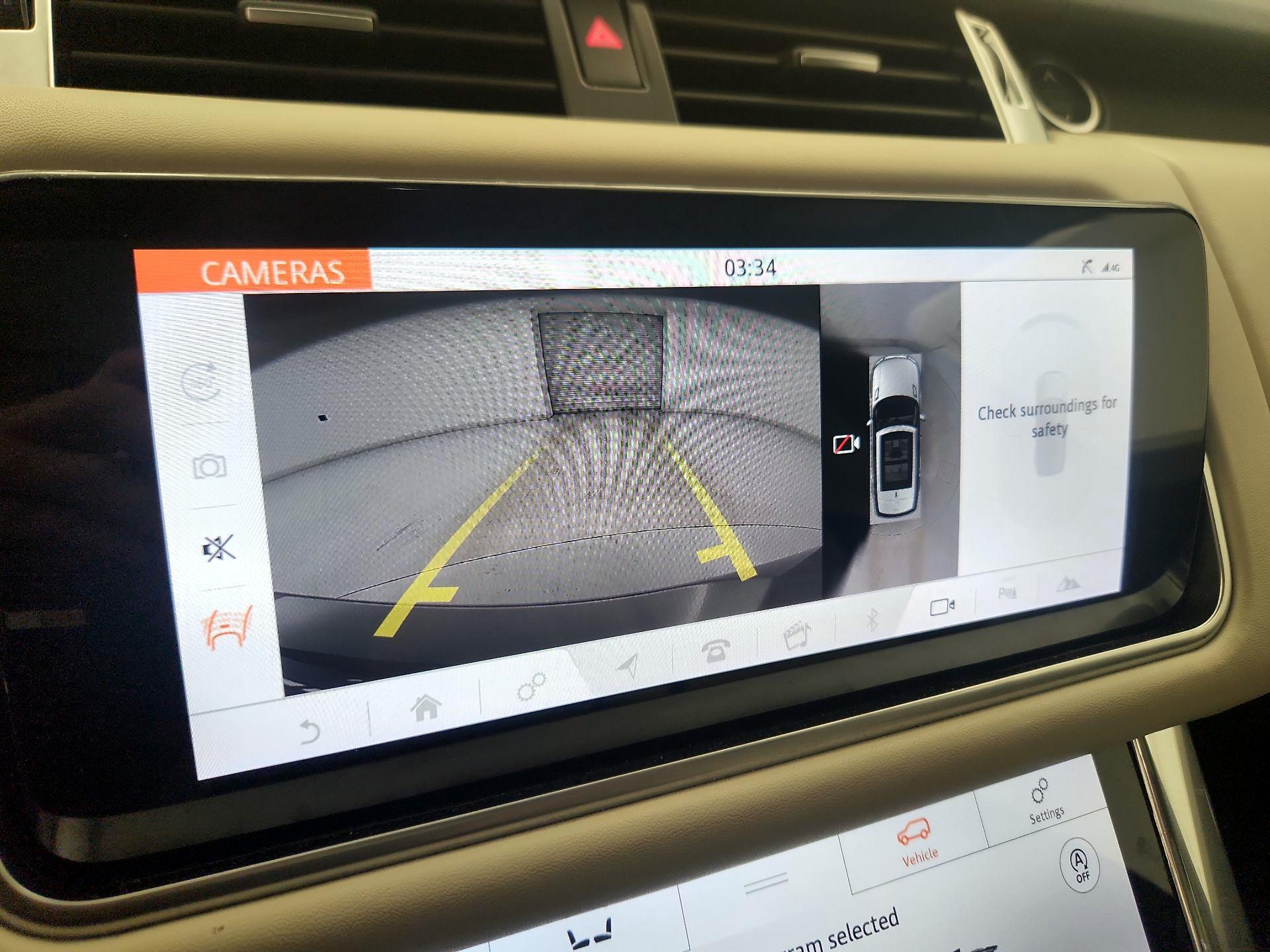 Thumbnail: 2018 Land Rover Range Rover Sport - 15