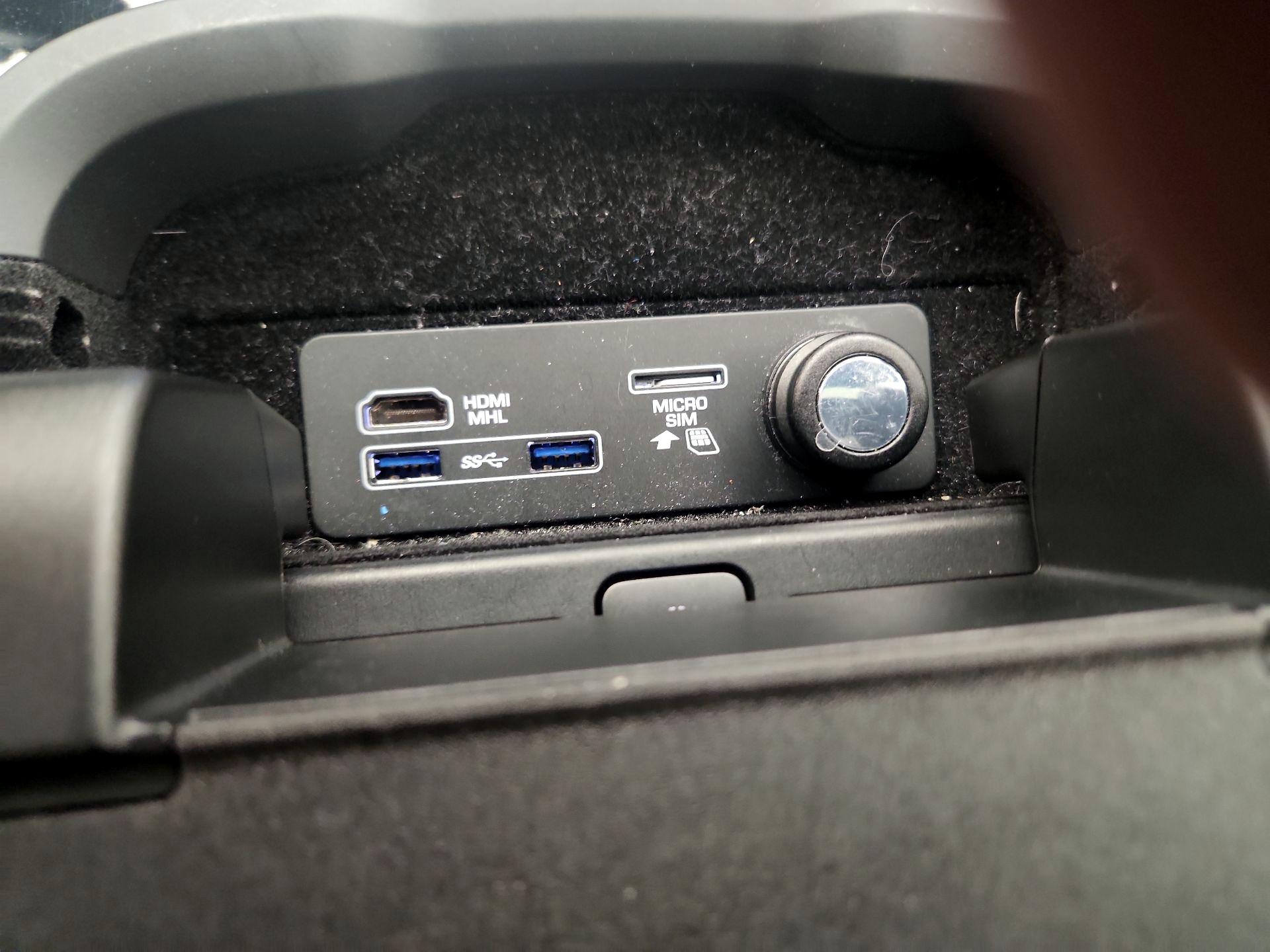 Thumbnail: 2018 Land Rover Range Rover Sport - 19