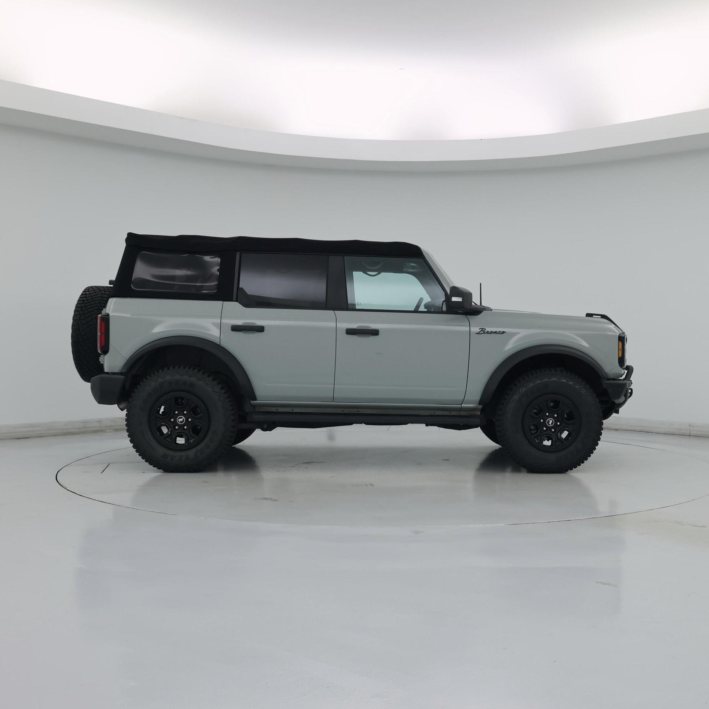 Thumbnail: 2022 Ford Bronco - 7