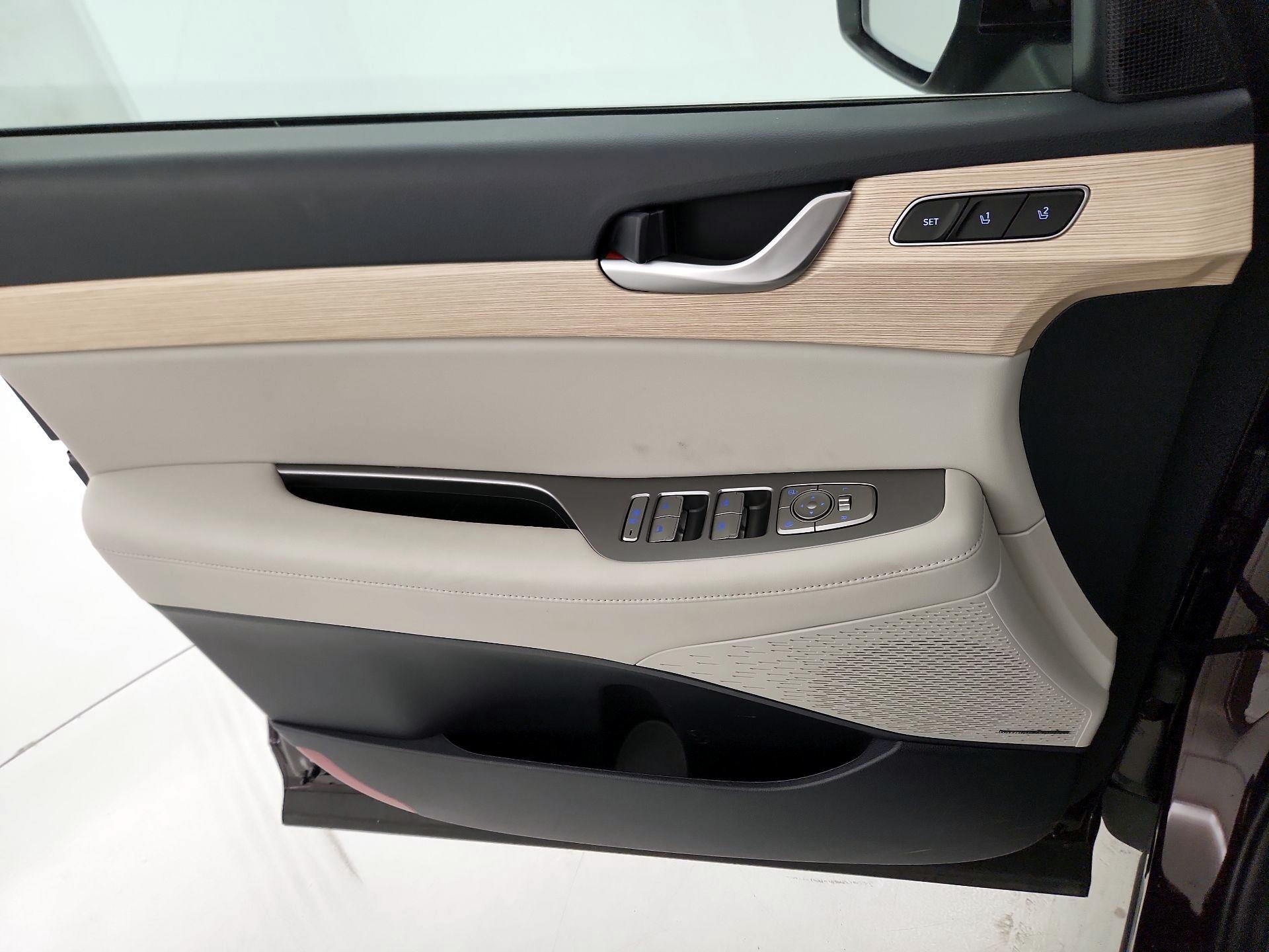 Thumbnail: 2023 Hyundai Palisade - 12