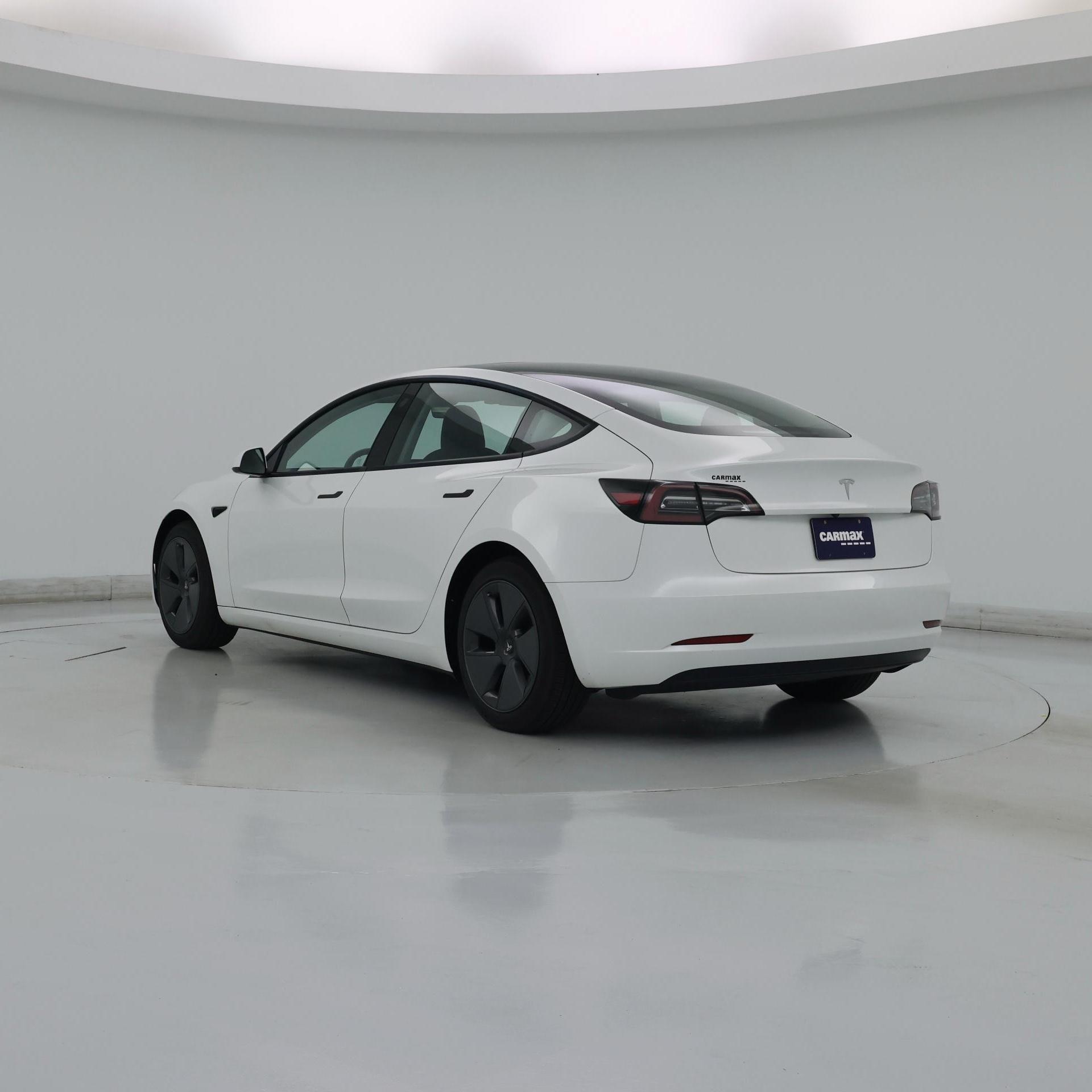 Thumbnail: 2023 Tesla Model 3 - 2