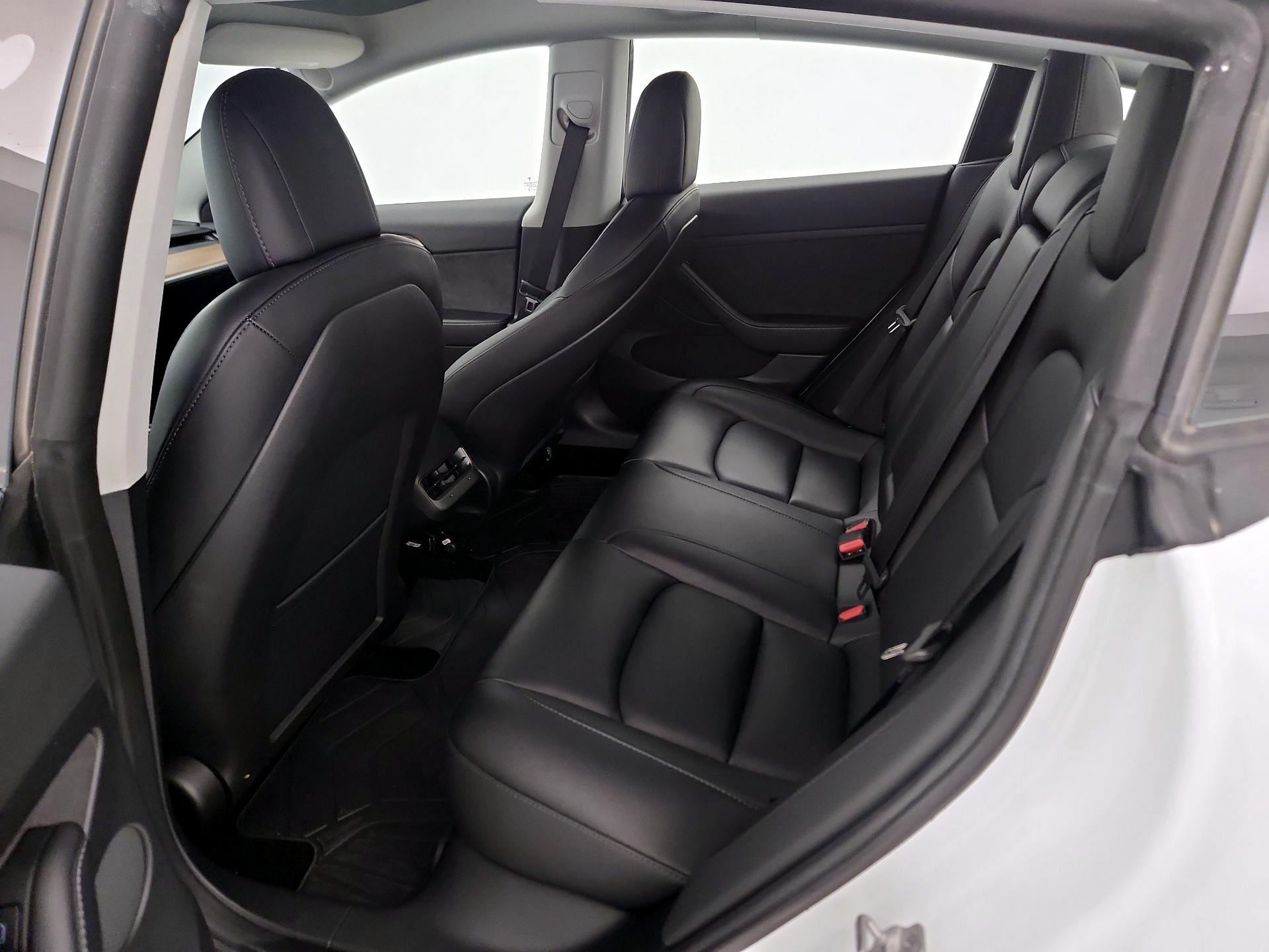 Thumbnail: 2023 Tesla Model 3 - 20