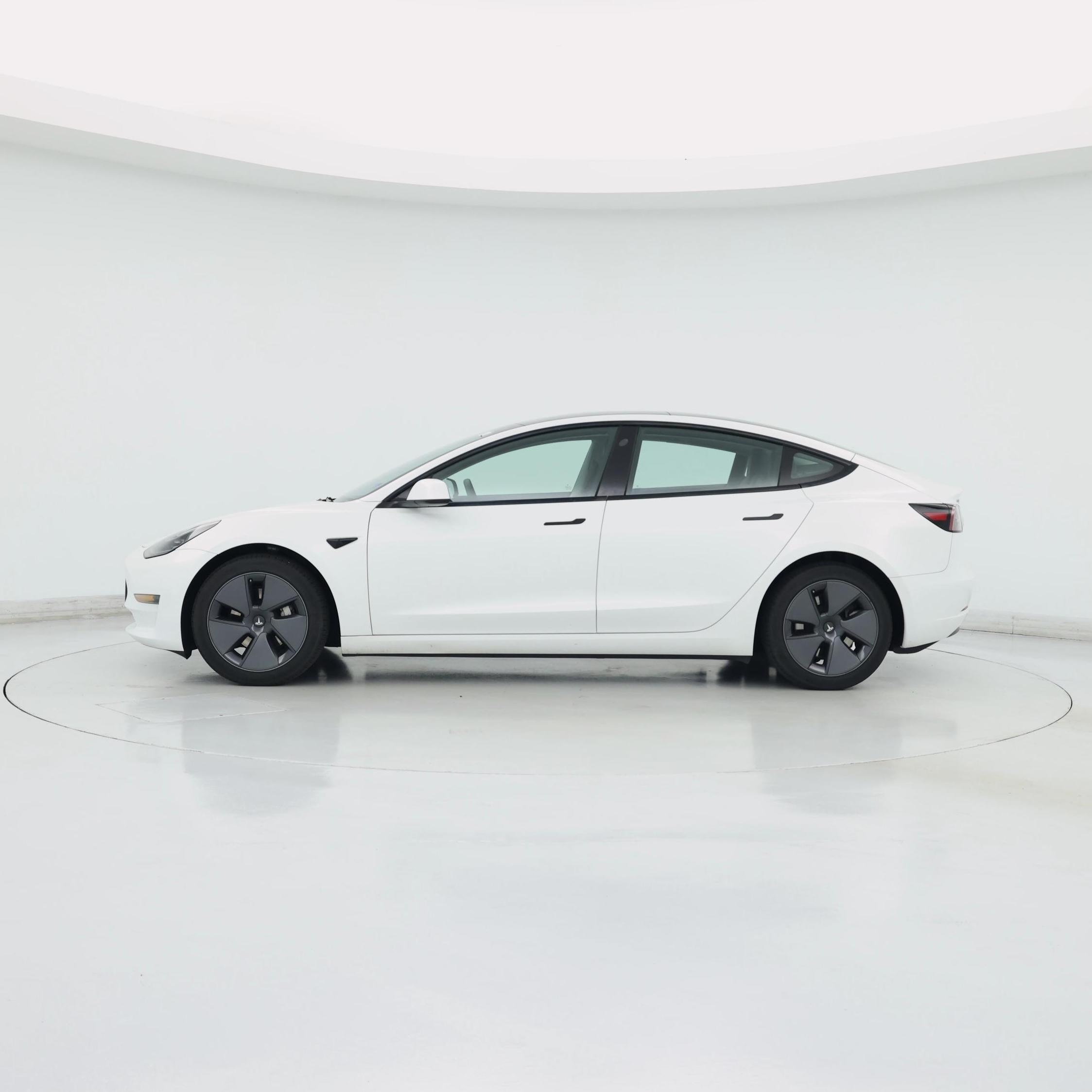 Thumbnail: 2023 Tesla Model 3 - 3