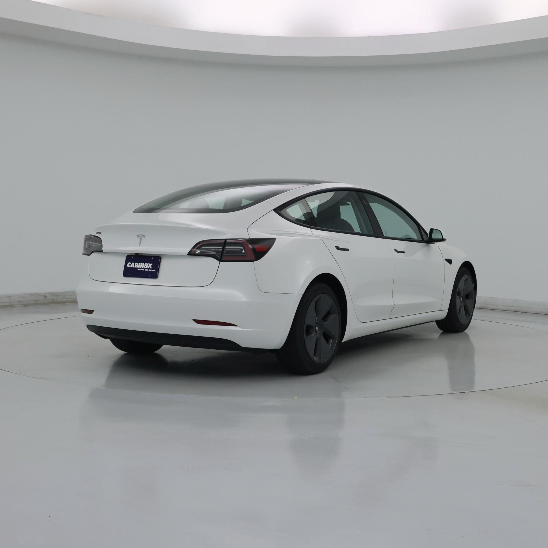 Thumbnail: 2023 Tesla Model 3 - 8