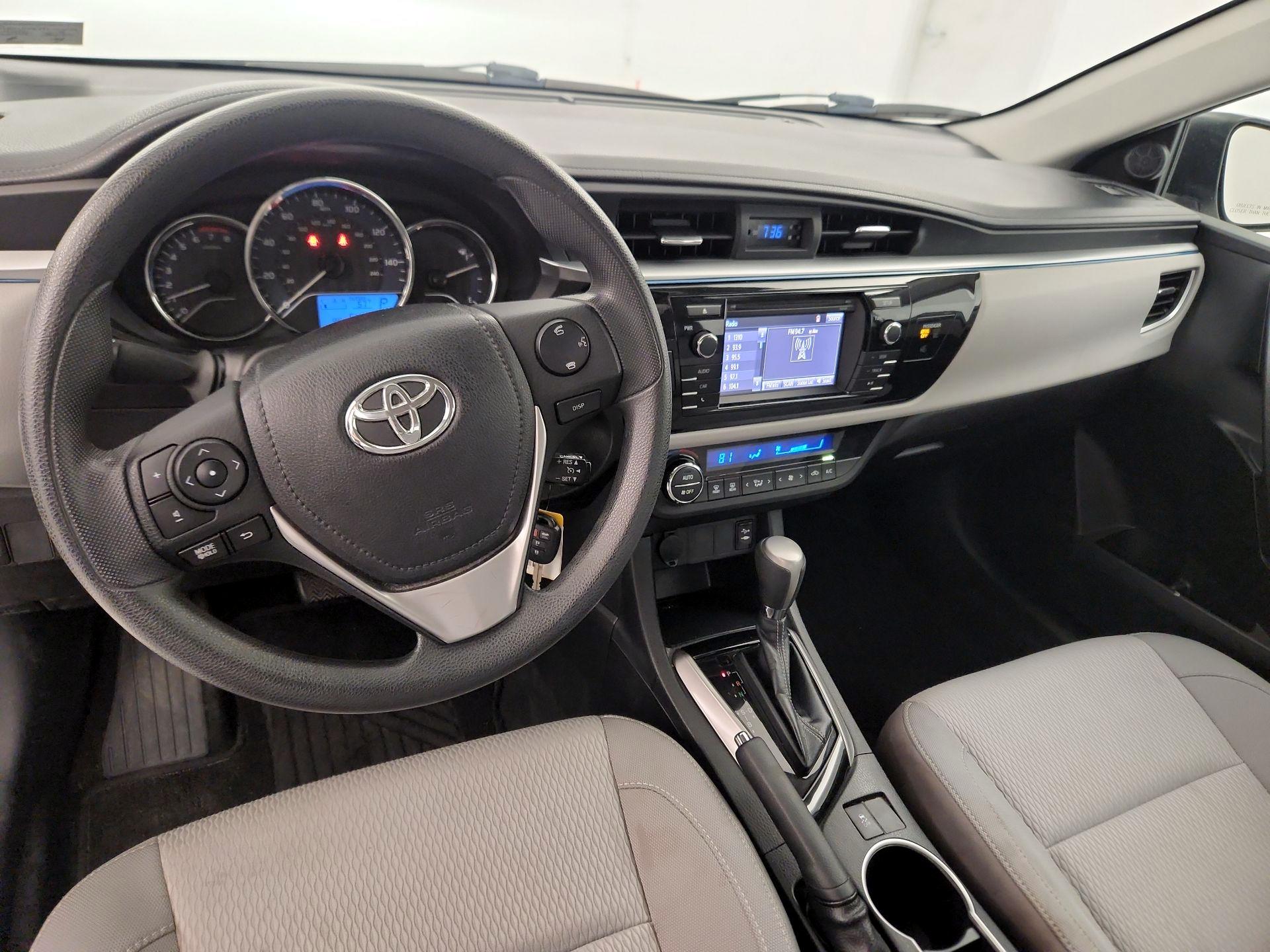 Thumbnail: 2015 Toyota Corolla - 9