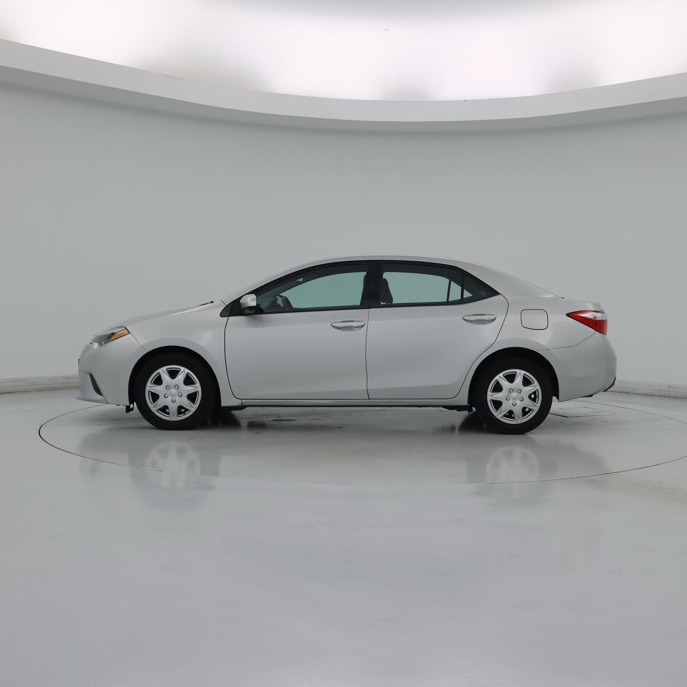 Thumbnail: 2015 Toyota Corolla - 3