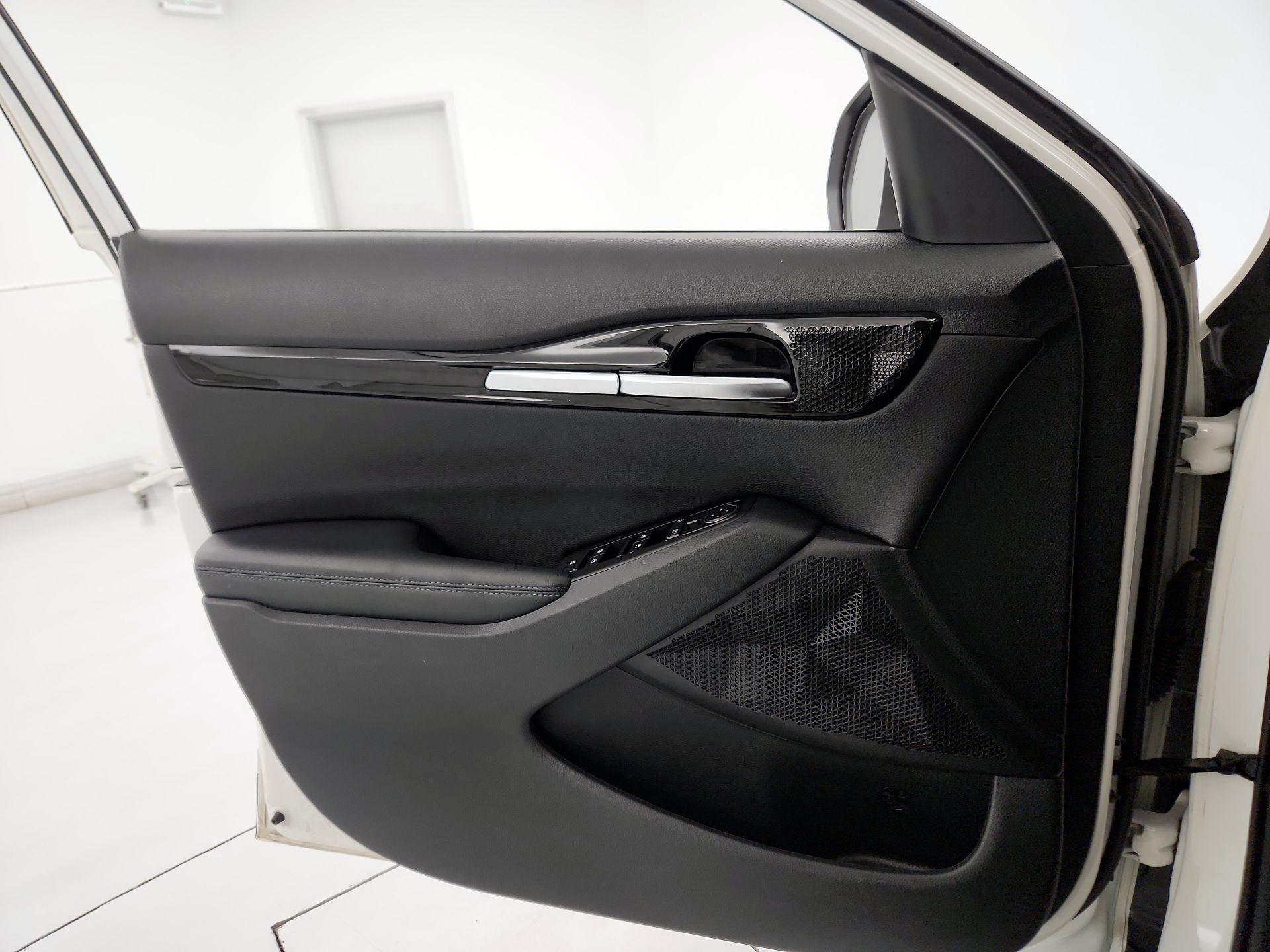 Thumbnail: 2022 Kia Seltos - 12