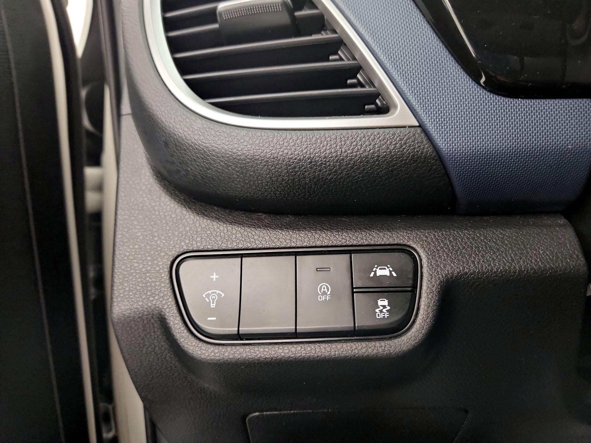 Thumbnail: 2022 Kia Seltos - 13