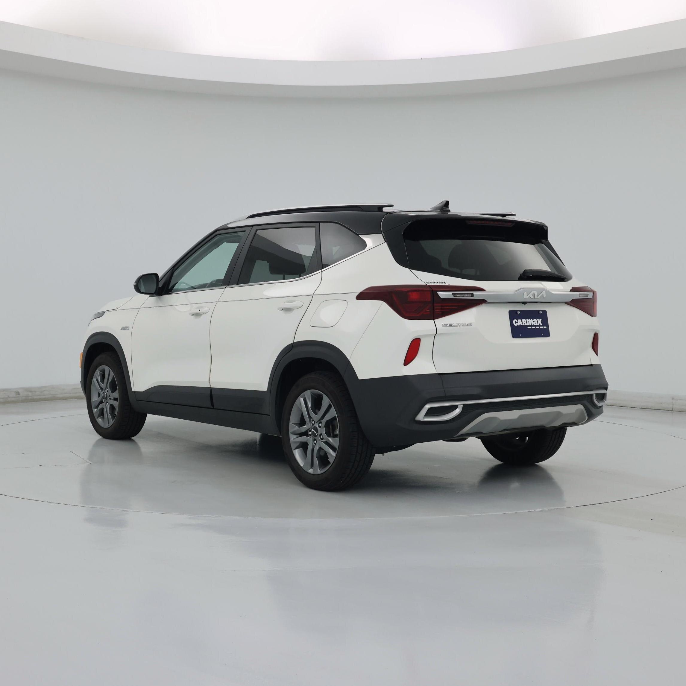 Thumbnail: 2022 Kia Seltos - 2