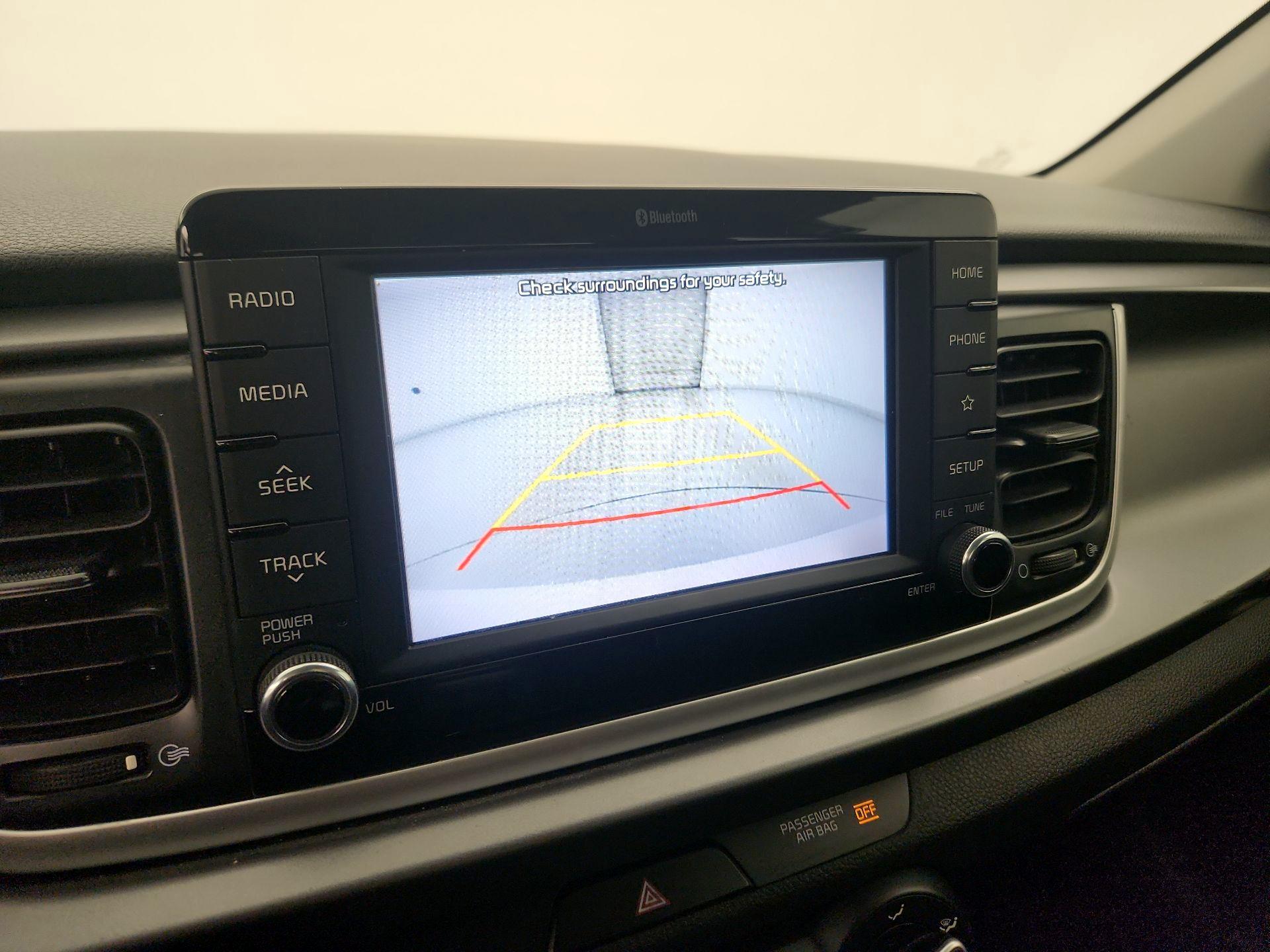 Thumbnail: 2019 Kia Rio - 14