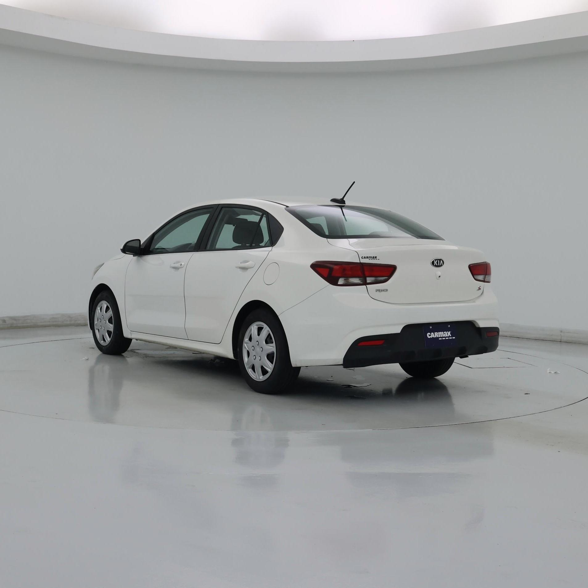 Thumbnail: 2019 Kia Rio - 2