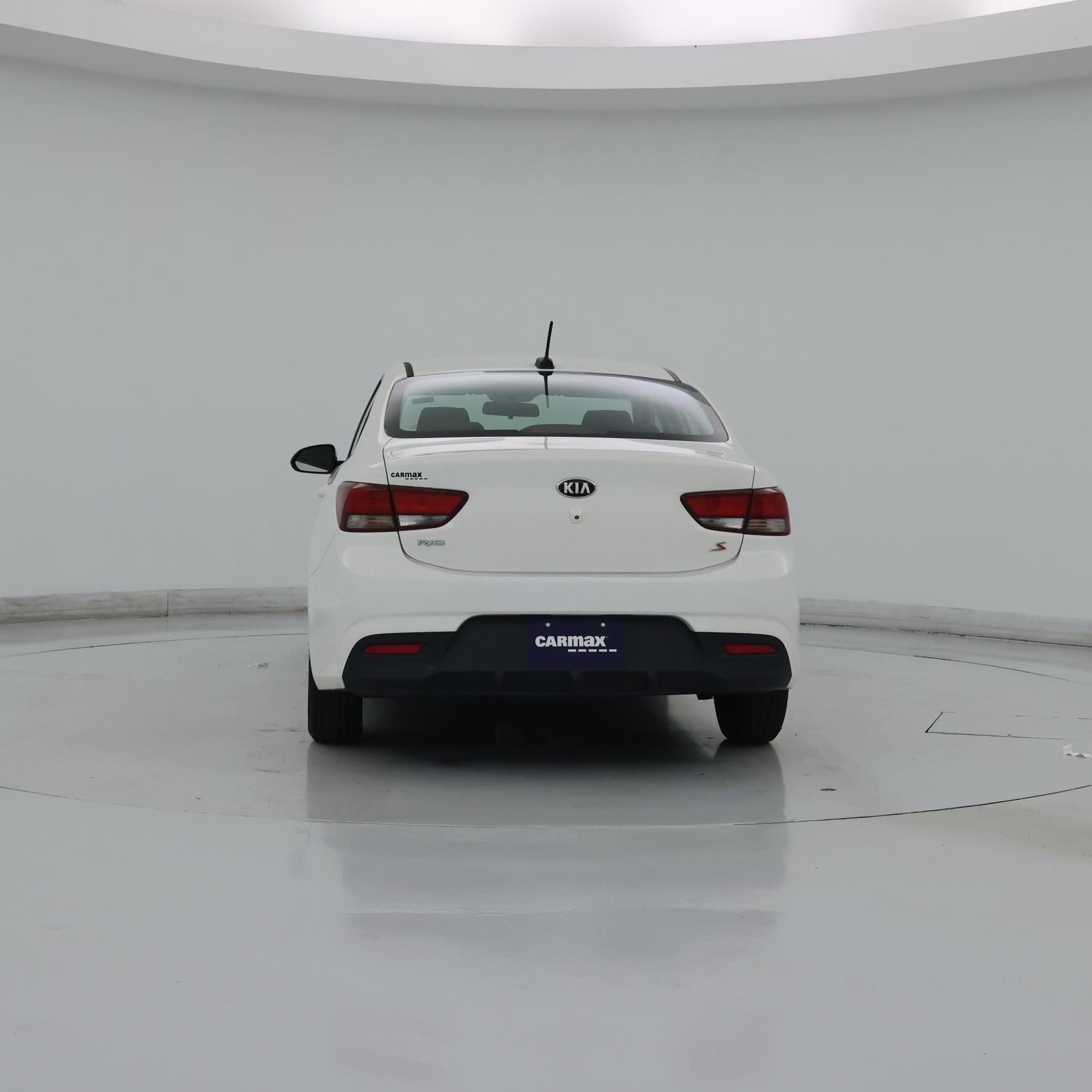 Thumbnail: 2019 Kia Rio - 6