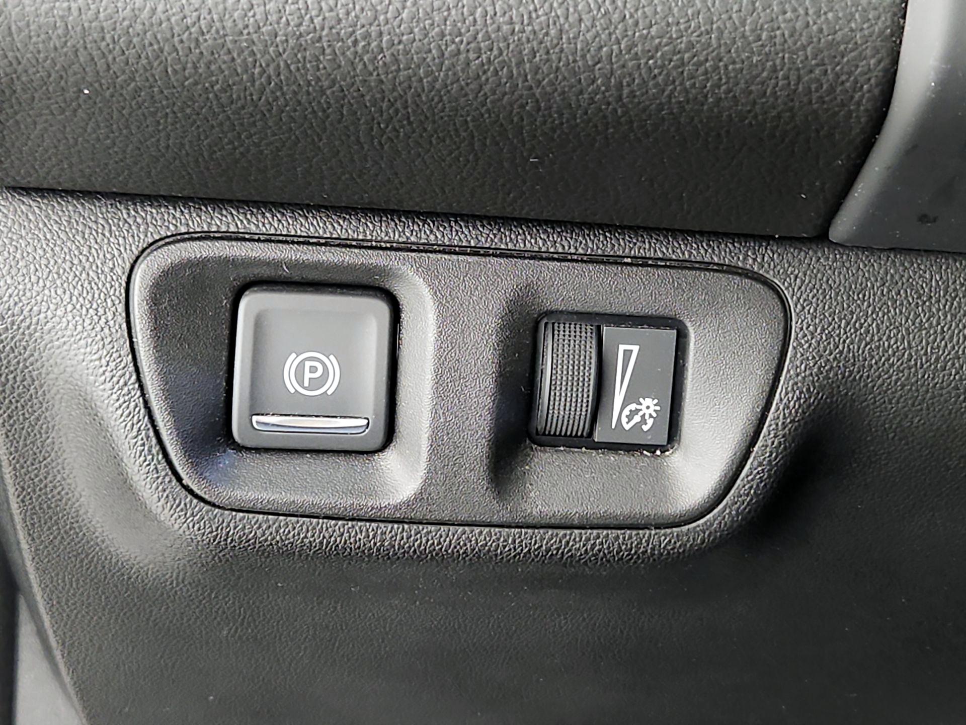 Thumbnail: 2020 GMC Acadia - 13