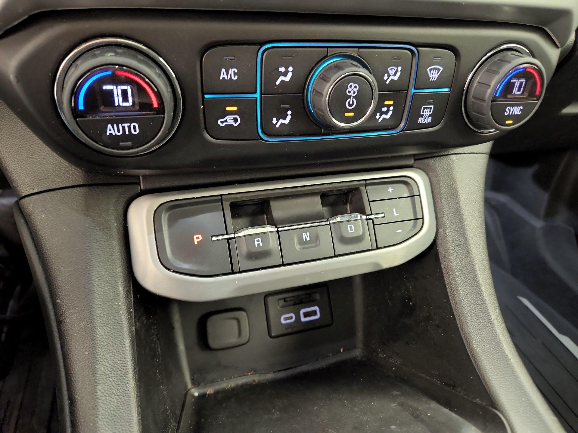 Thumbnail: 2020 GMC Acadia - 17