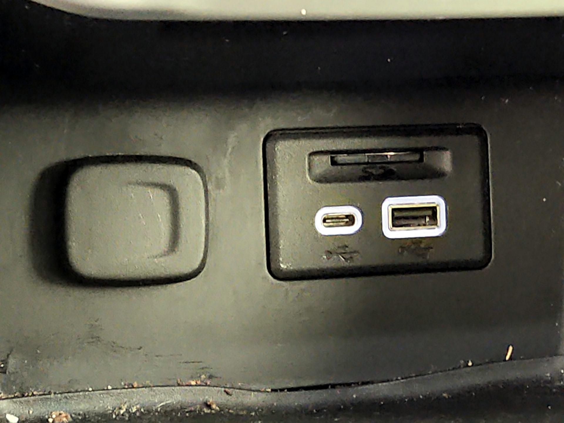 Thumbnail: 2020 GMC Acadia - 19