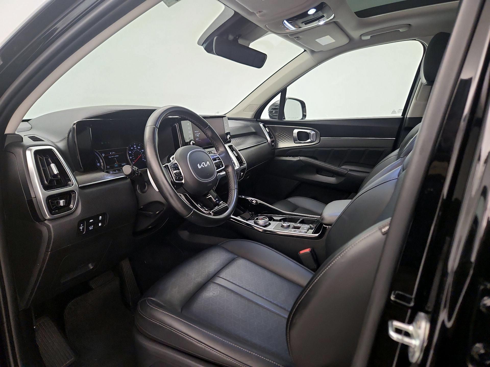 Thumbnail: 2022 Kia Sorento - 11
