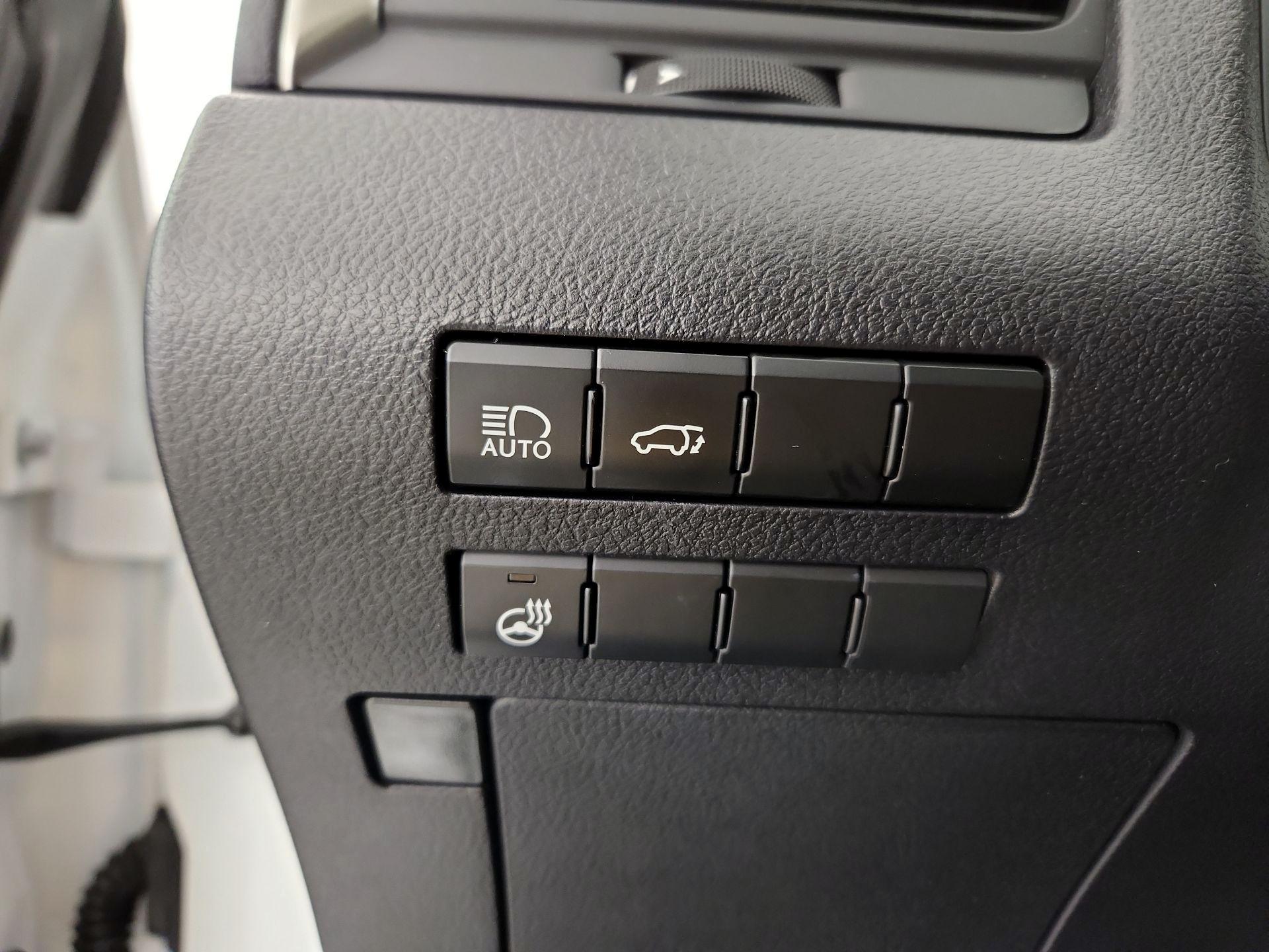 Thumbnail: 2022 Lexus RX - 13