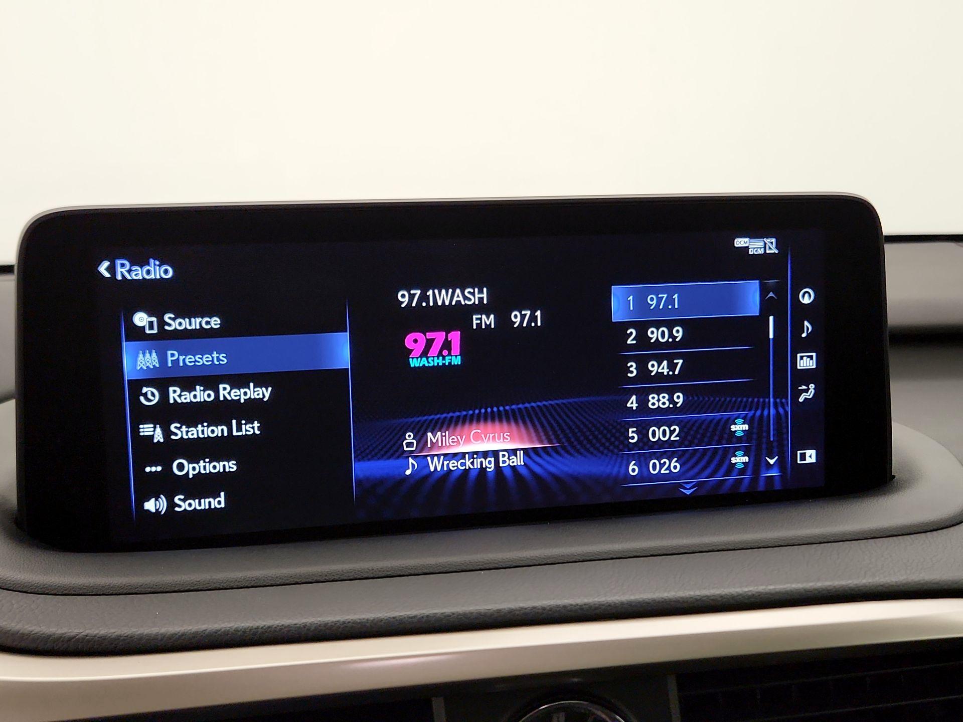 Thumbnail: 2022 Lexus RX - 16