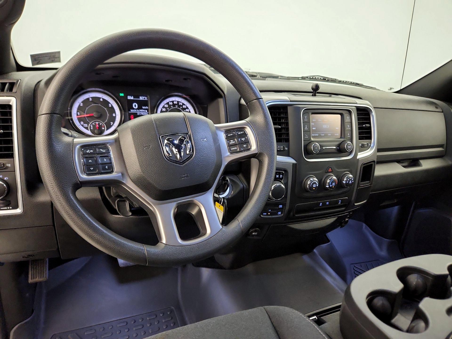 Thumbnail: 2024 RAM 1500 Classic - 9