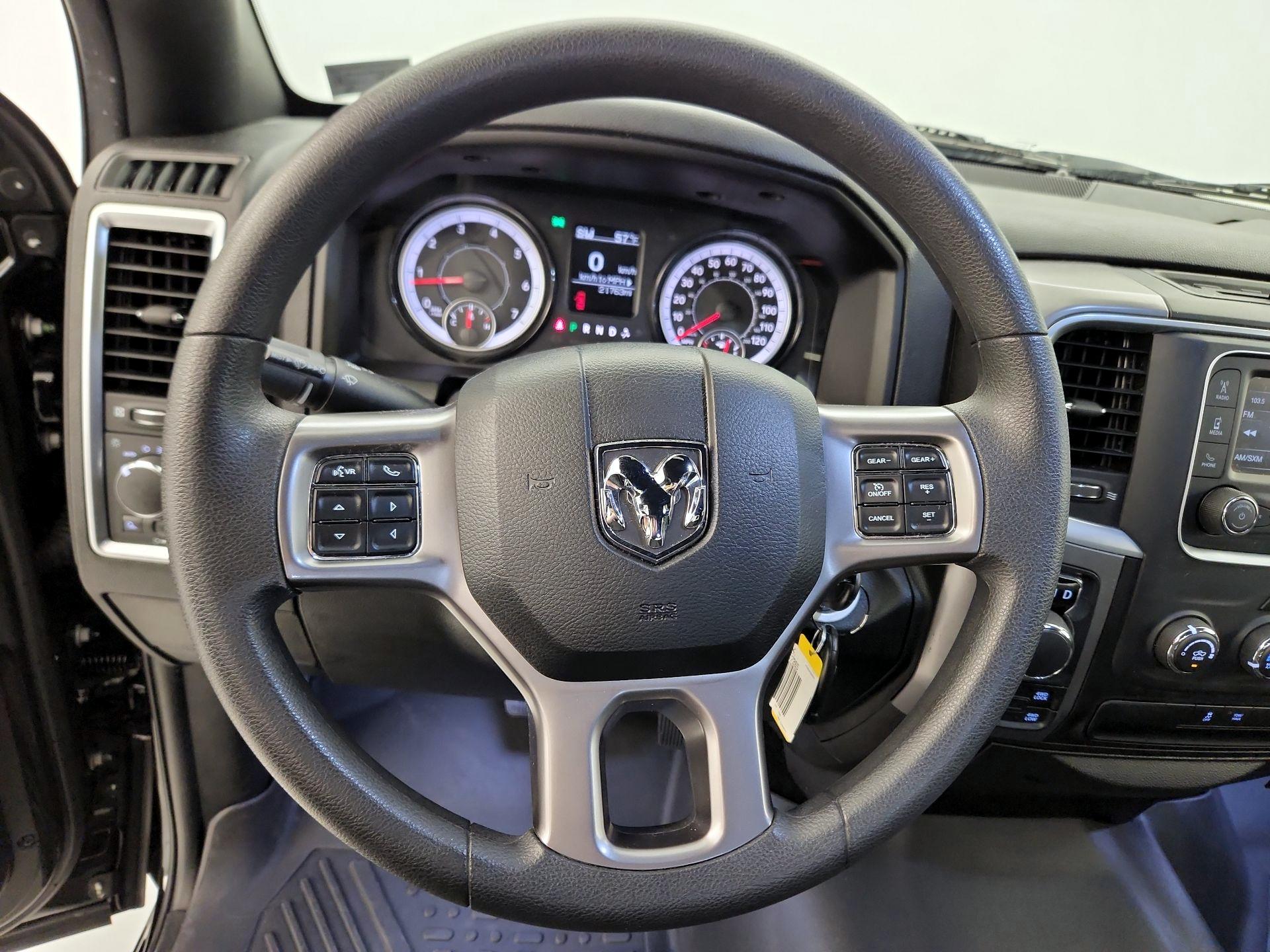 Thumbnail: 2024 RAM 1500 Classic - 10