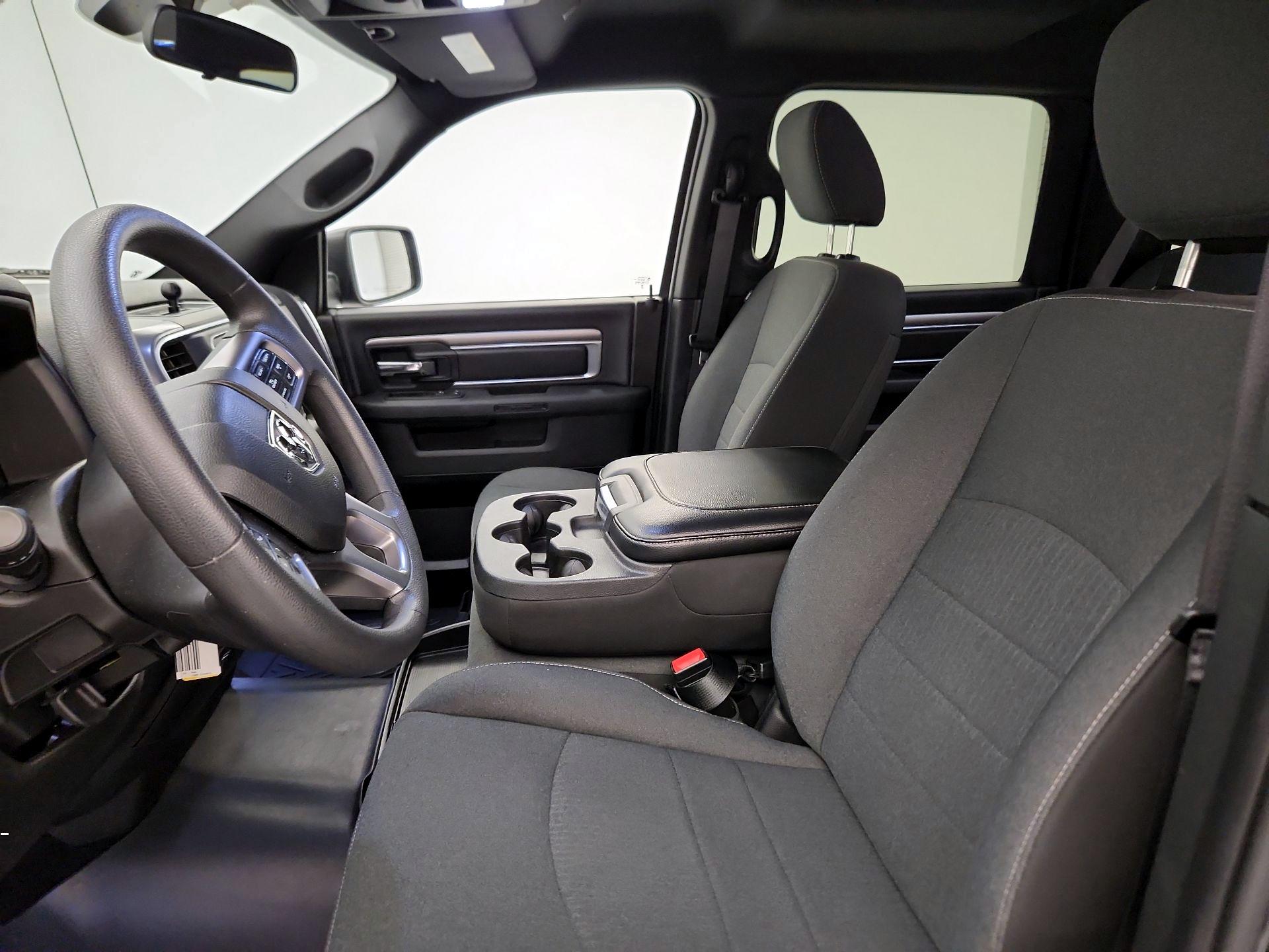 Thumbnail: 2024 RAM 1500 Classic - 11