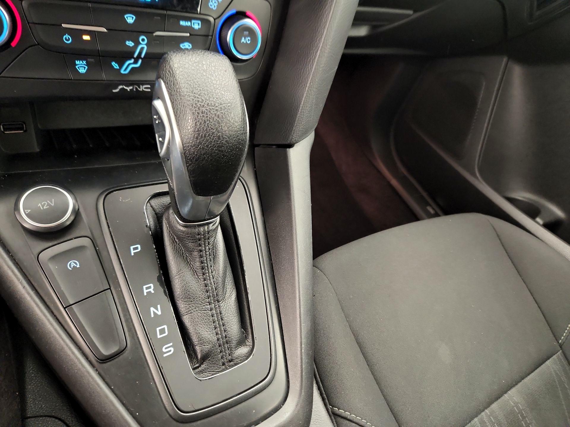 Thumbnail: 2017 Ford Focus - 17
