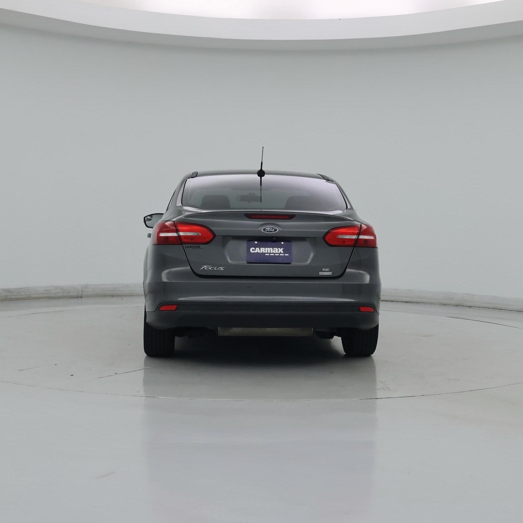Thumbnail: 2017 Ford Focus - 6