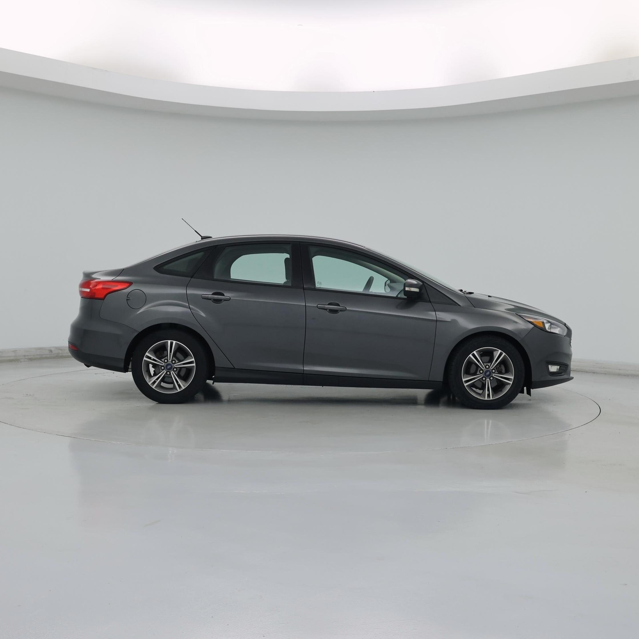 Thumbnail: 2017 Ford Focus - 7