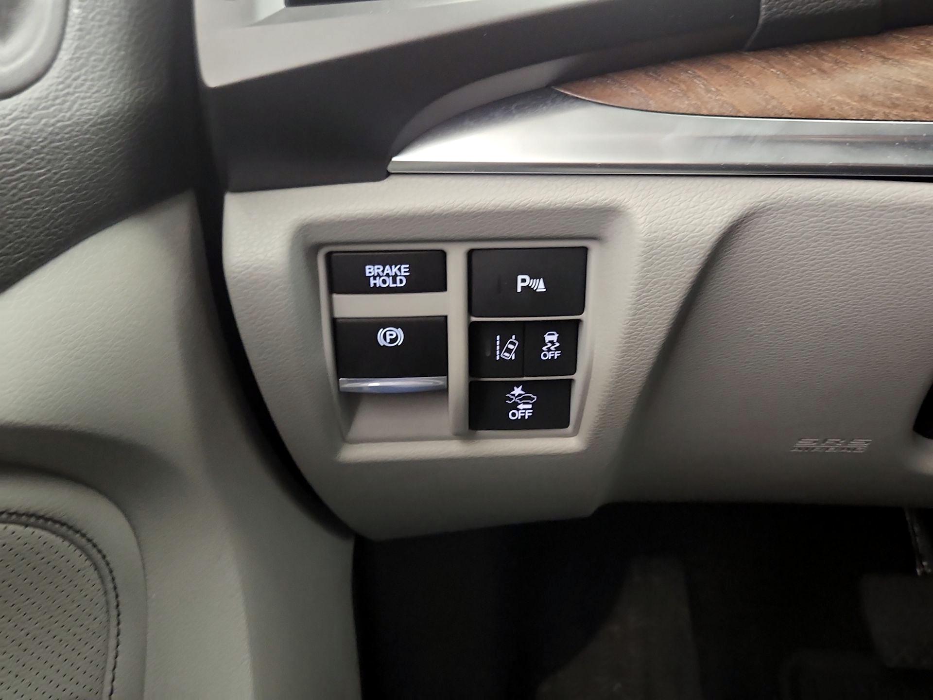 Thumbnail: 2019 Acura MDX - 13