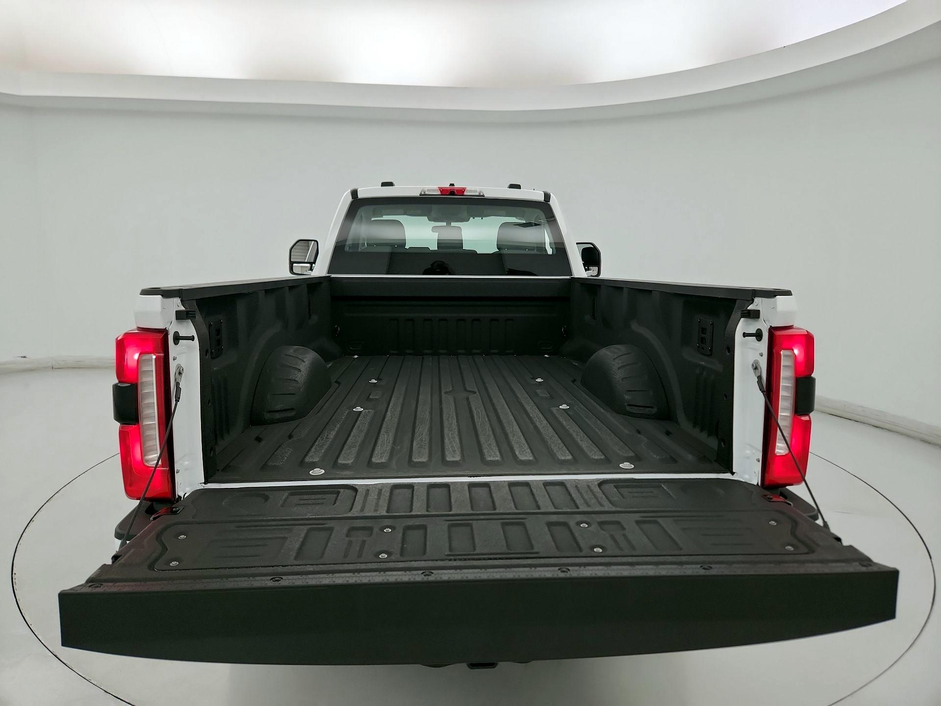 Thumbnail: 2025 Ford F-350 - 19