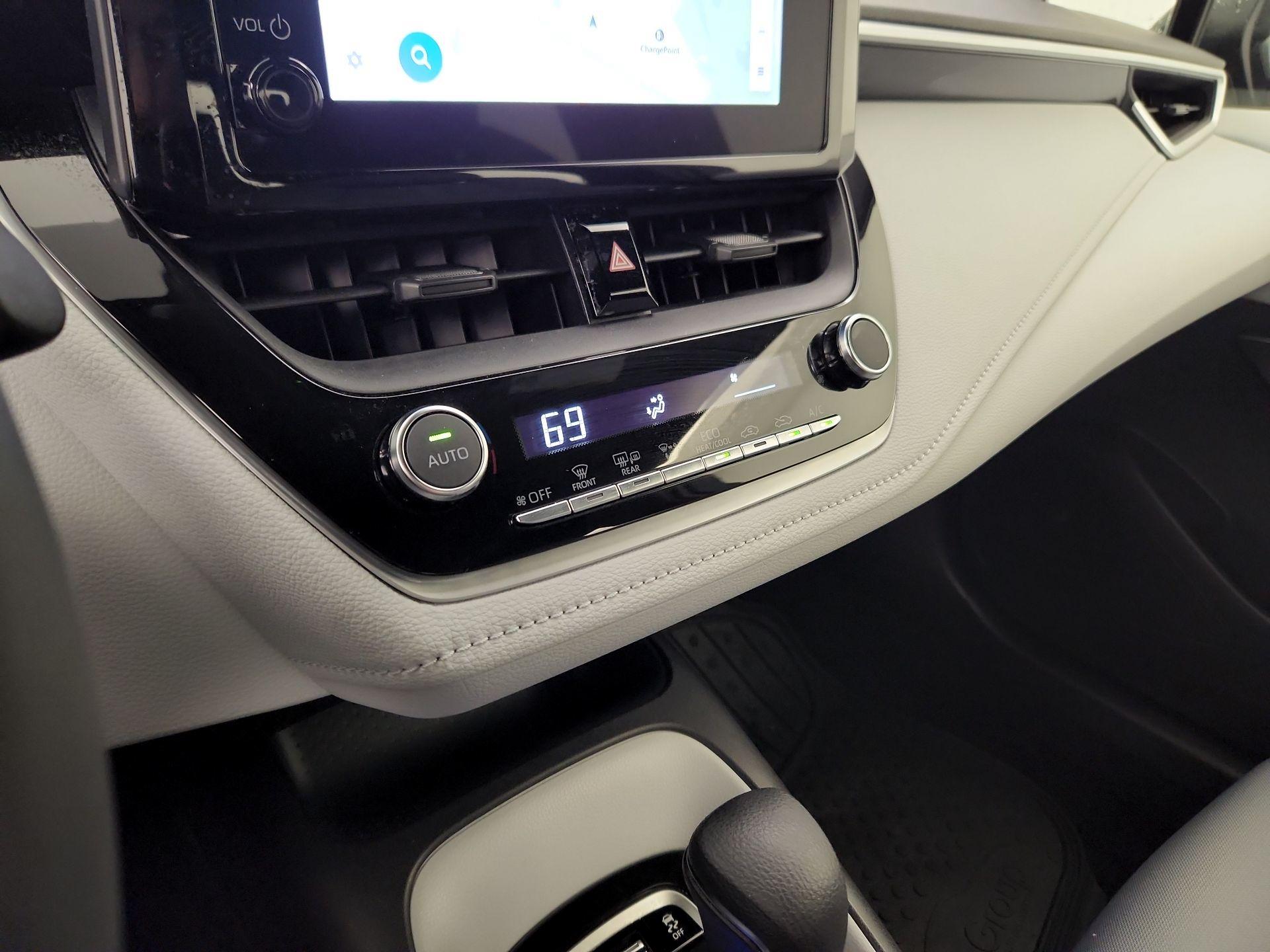 Thumbnail: 2023 Toyota Corolla - 17