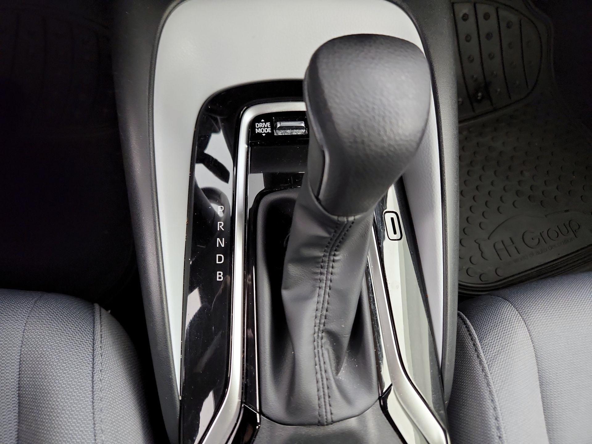 Thumbnail: 2023 Toyota Corolla - 18