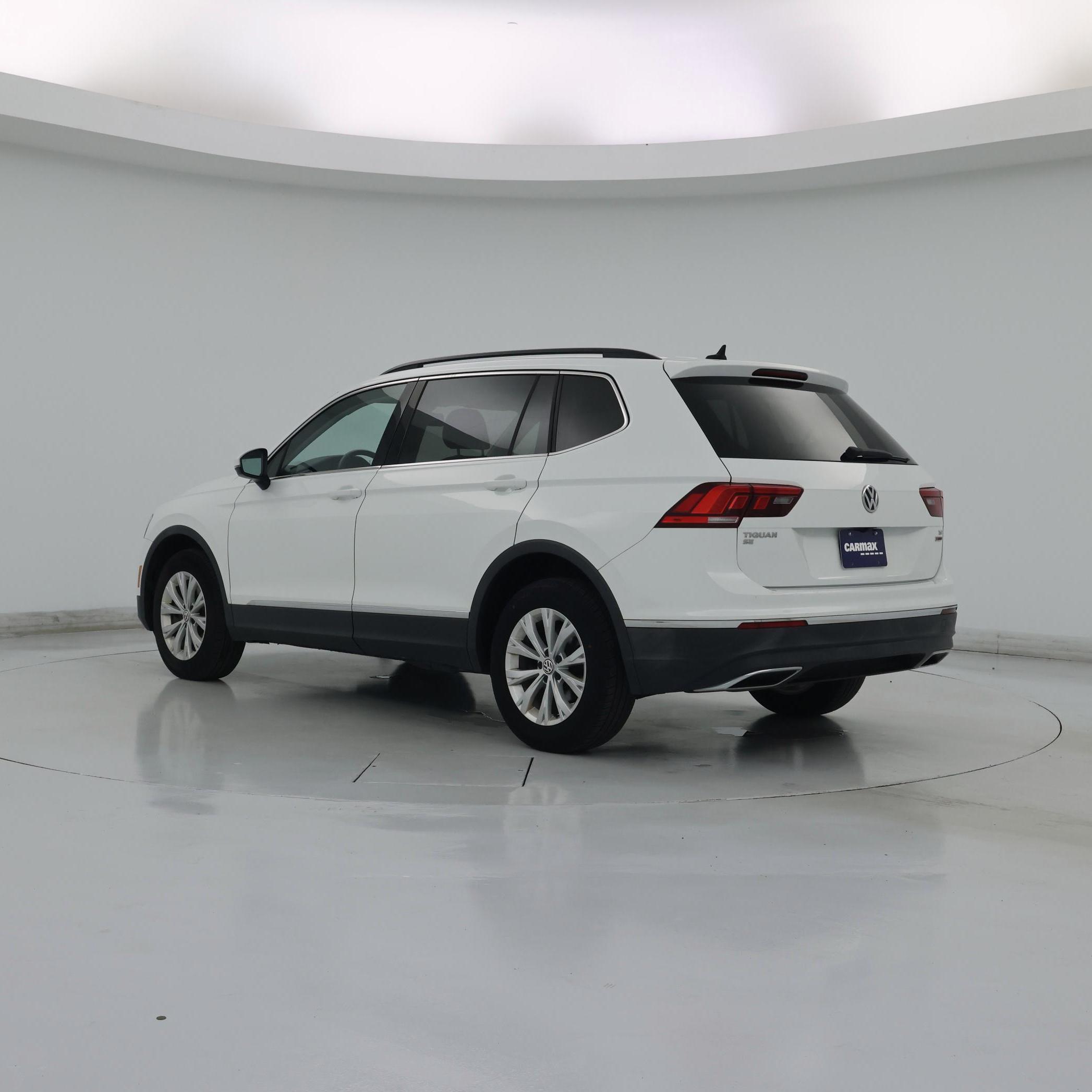 Thumbnail: 2018 Volkswagen Tiguan - 2