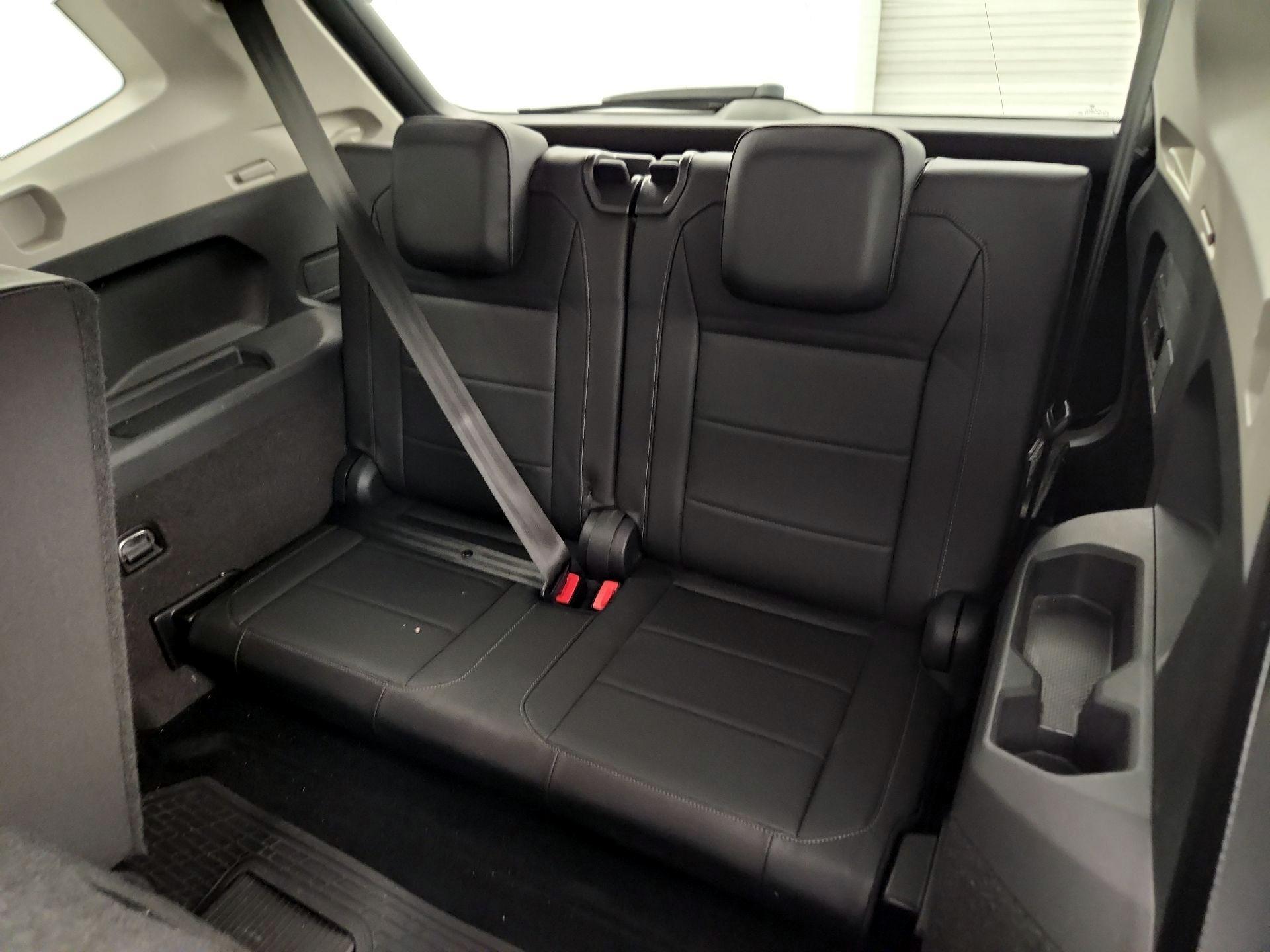 Thumbnail: 2018 Volkswagen Tiguan - 20