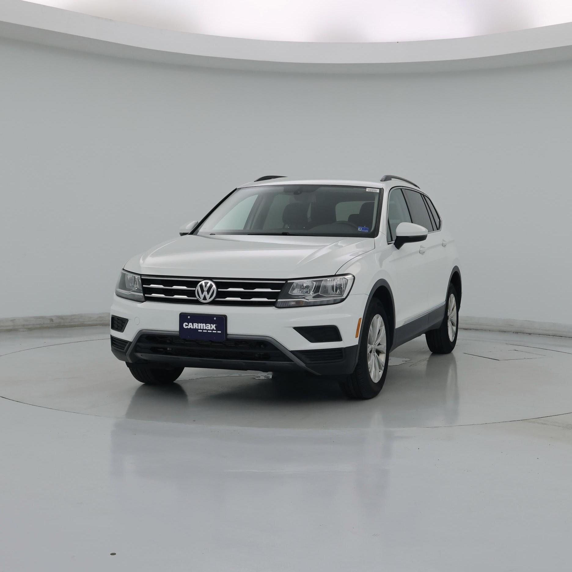Thumbnail: 2018 Volkswagen Tiguan - 4